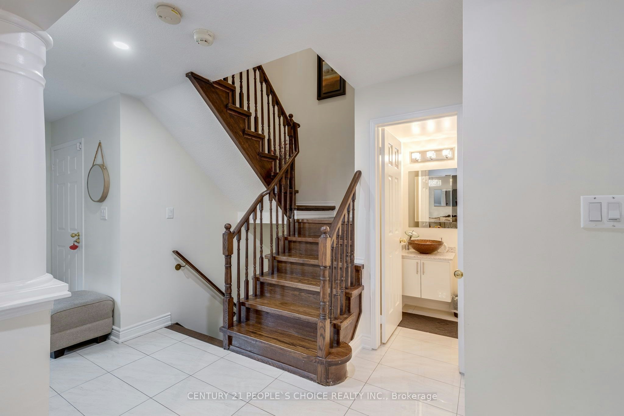 5677 Condor Place, Mississauga, ON, L5V 2J4 - 15