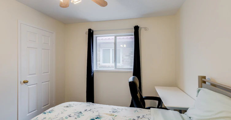 5677 Condor Place, Mississauga, ON, L5V 2J4 - 25