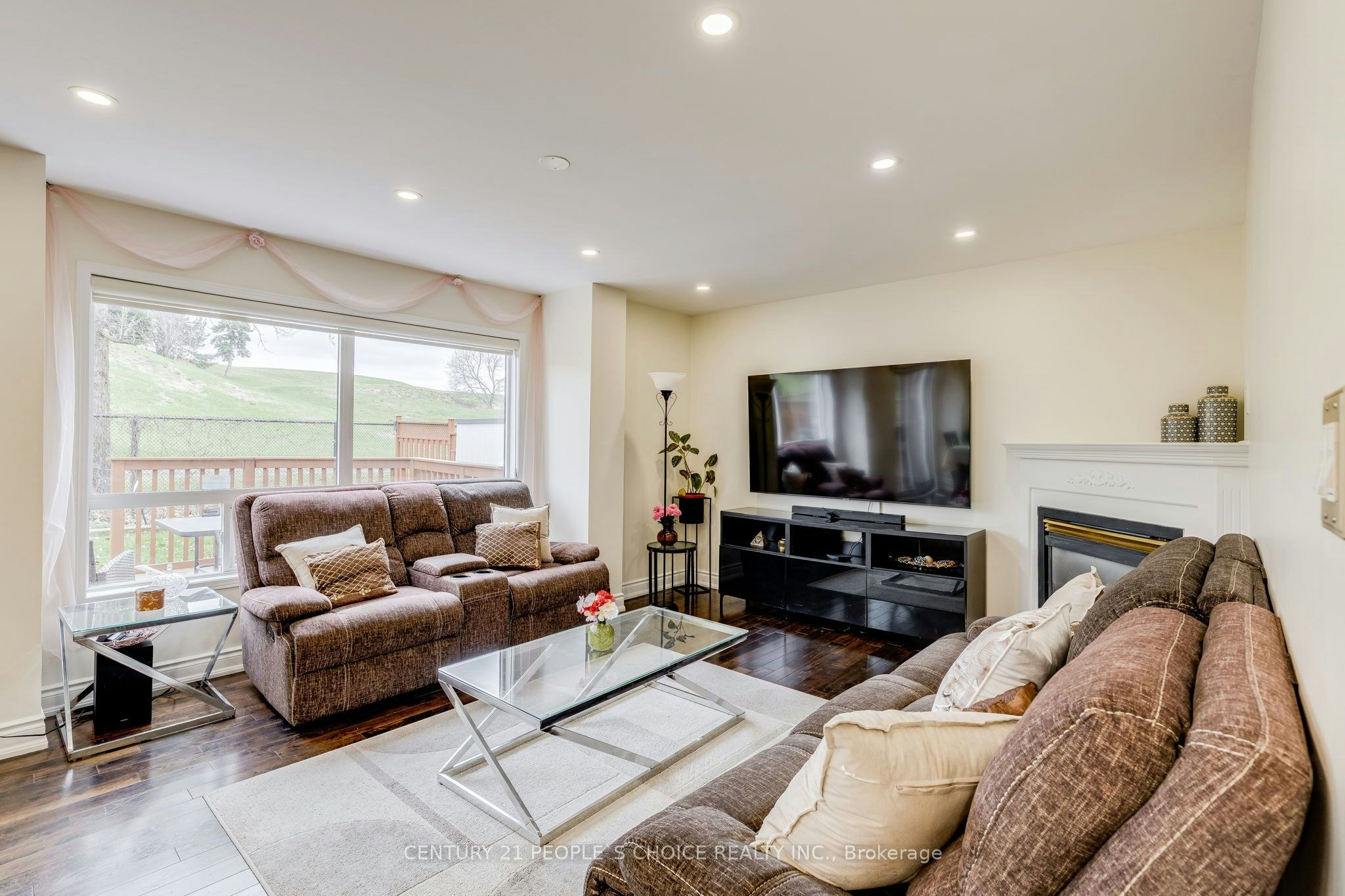 5677 Condor Place, Mississauga, ON, L5V 2J4 - 8