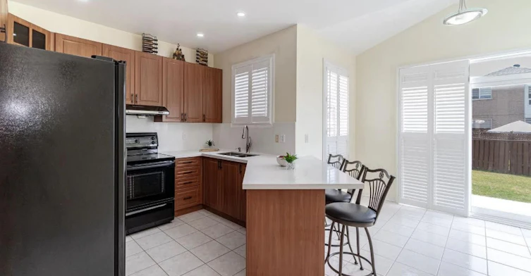 16 Mario Street, Brampton, ON, L6P 1N1 - 8