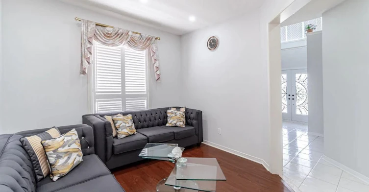 16 Mario Street, Brampton, ON, L6P 1N1 - 9