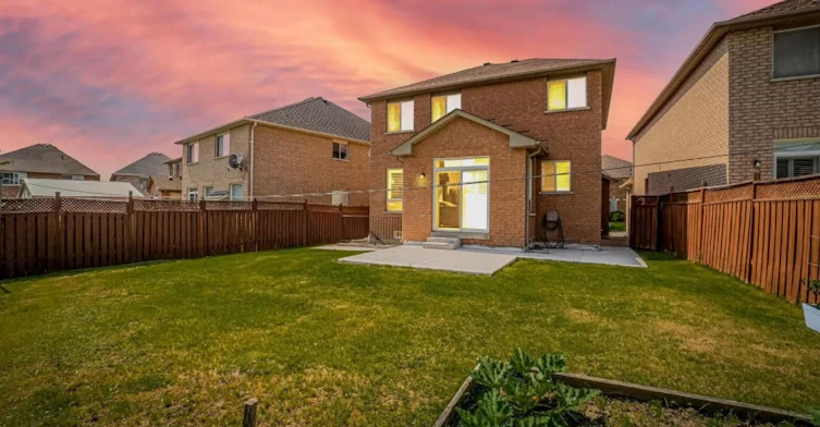16 Mario Street, Brampton, ON, L6P 1N1 - 18