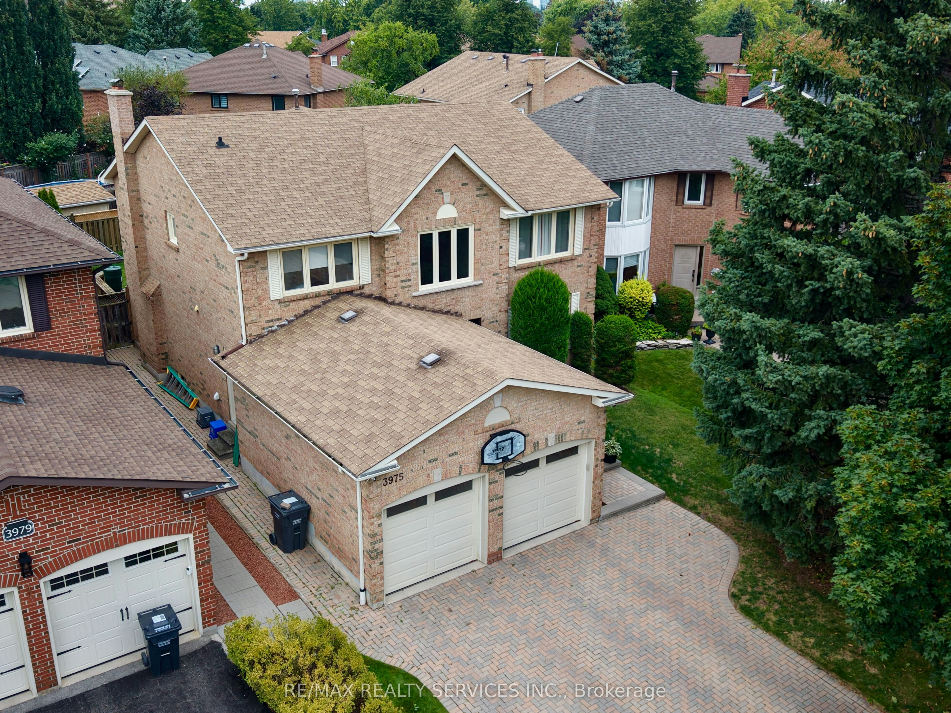 3975 Seebring Crescent, Mississauga, ON, L5L 3Y1