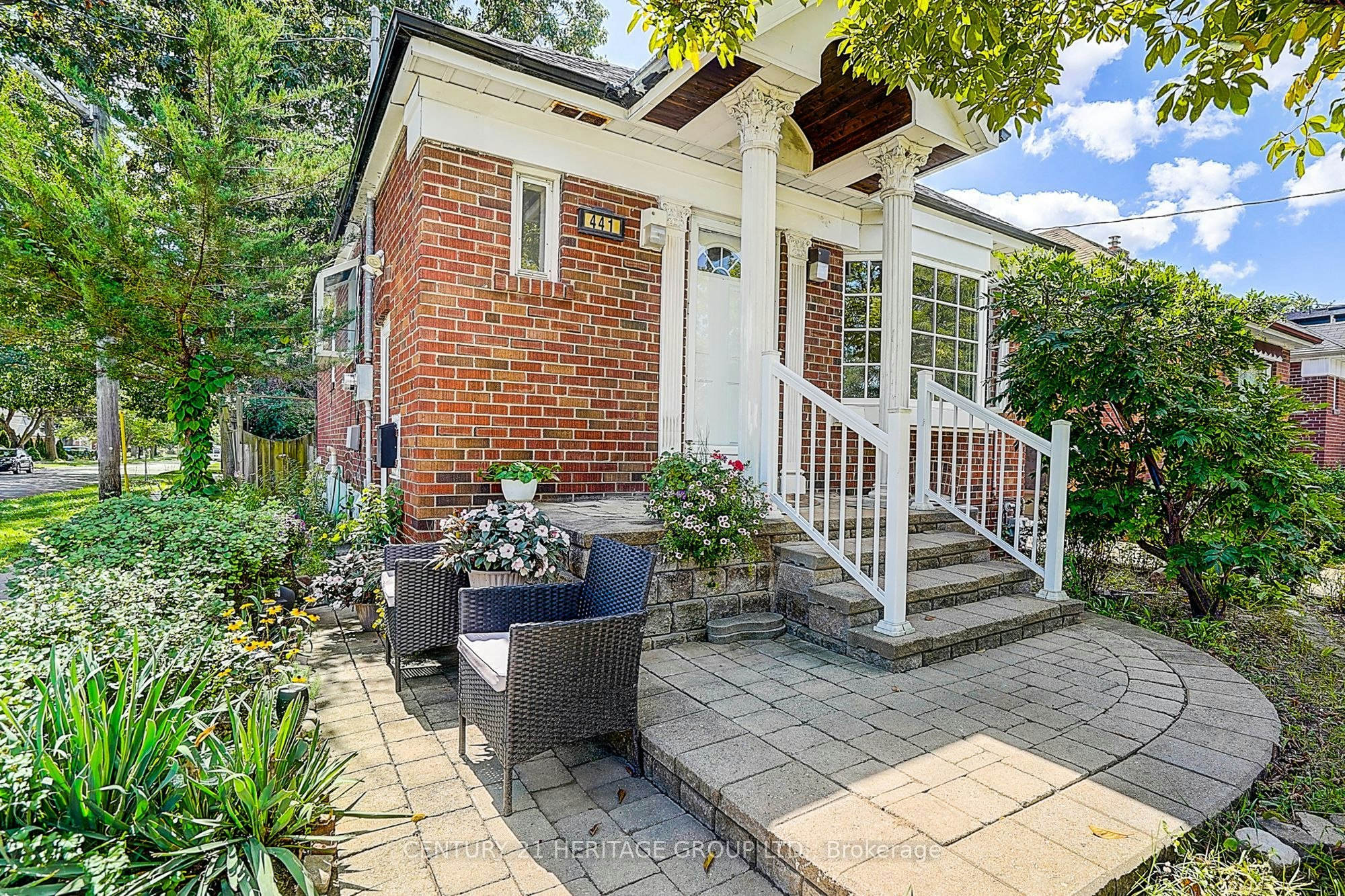 441 Rimilton Avenue, Toronto, ON, M8W 2G7 - 5
