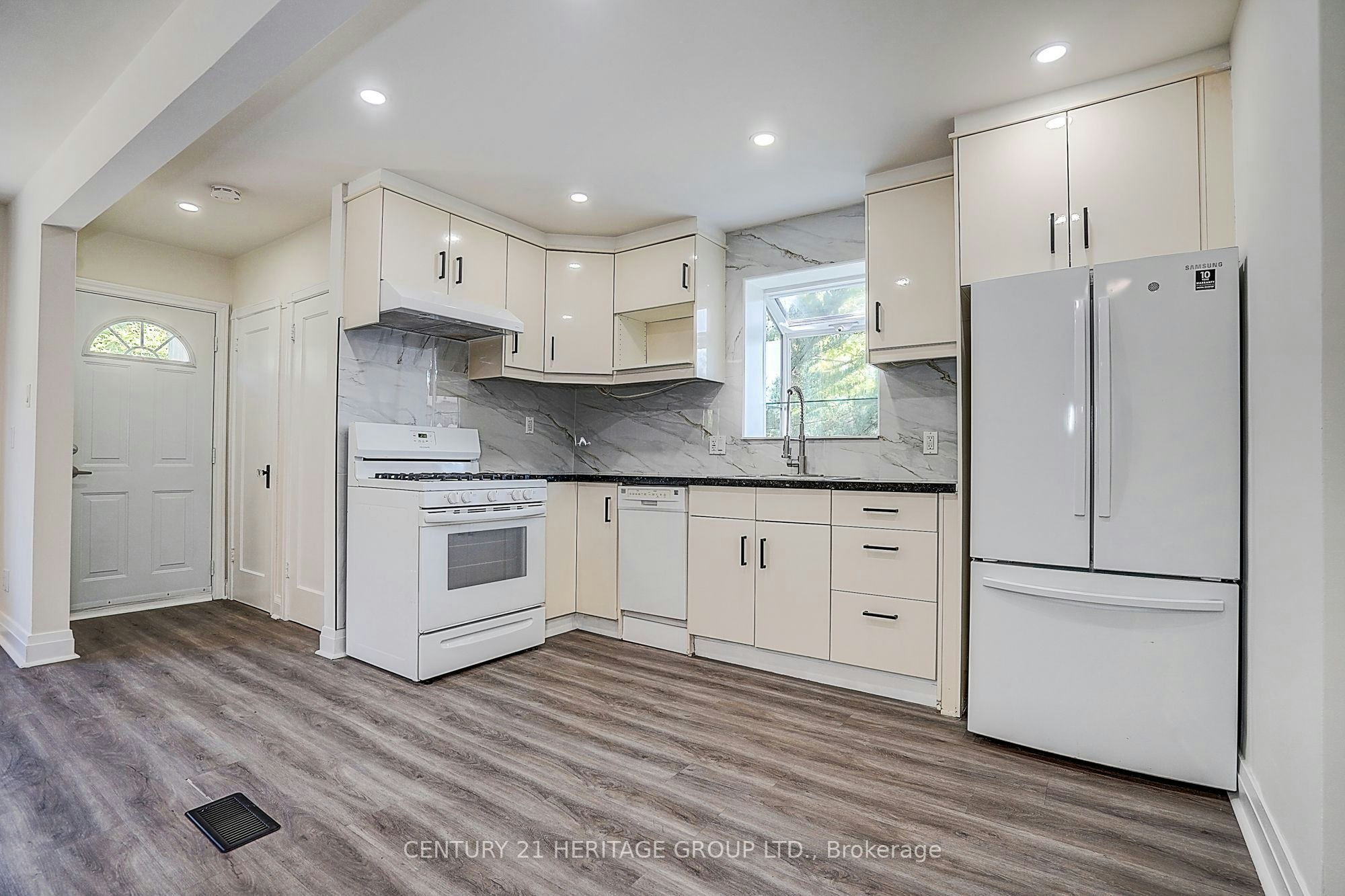 441 Rimilton Avenue, Toronto, ON, M8W 2G7 - 15