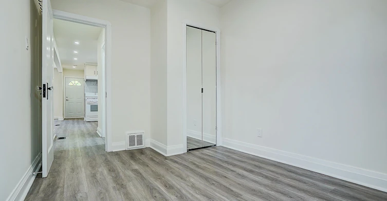 441 Rimilton Avenue, Toronto, ON, M8W 2G7 - 32