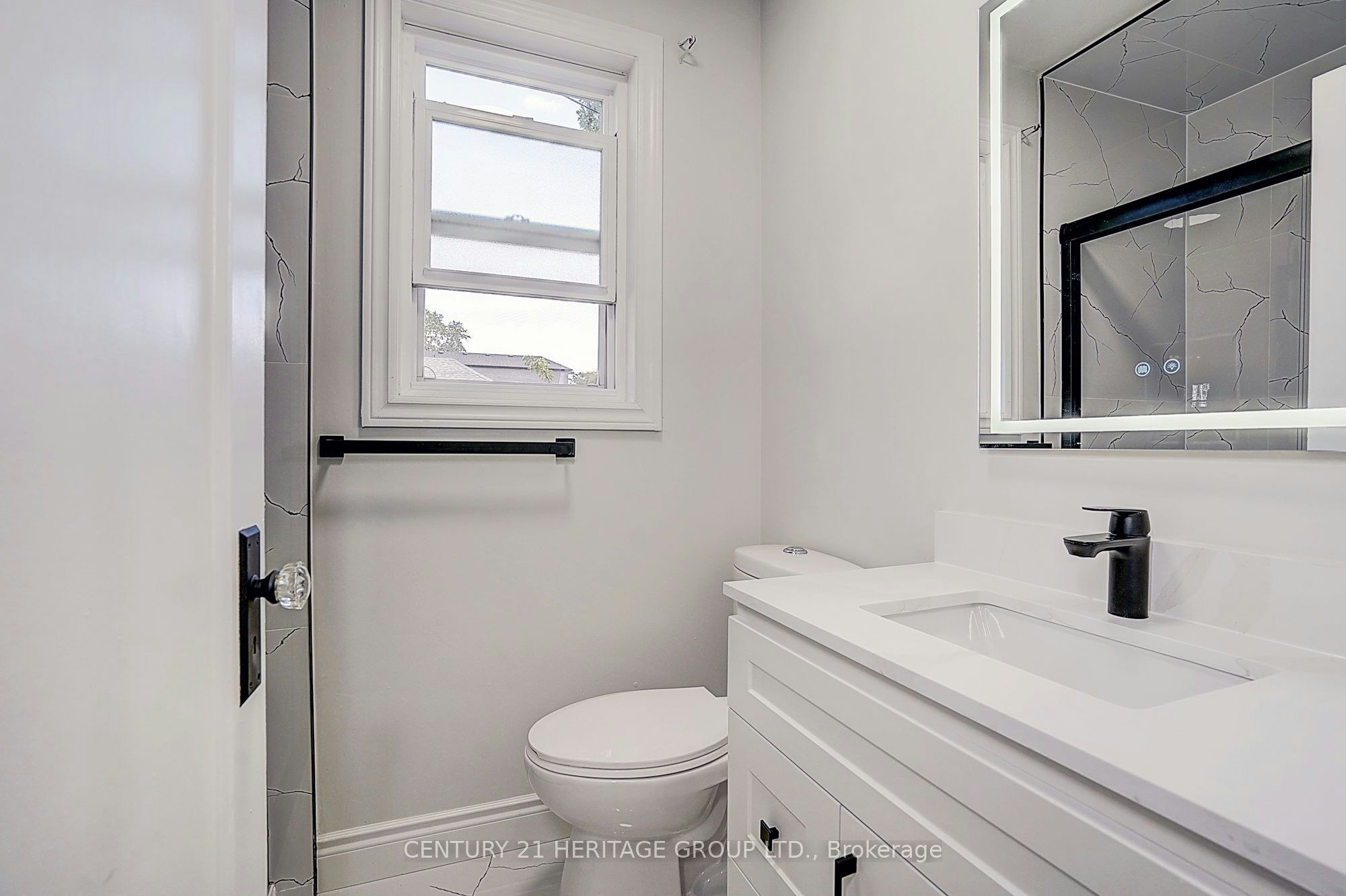441 Rimilton Avenue, Toronto, ON, M8W 2G7 - 26