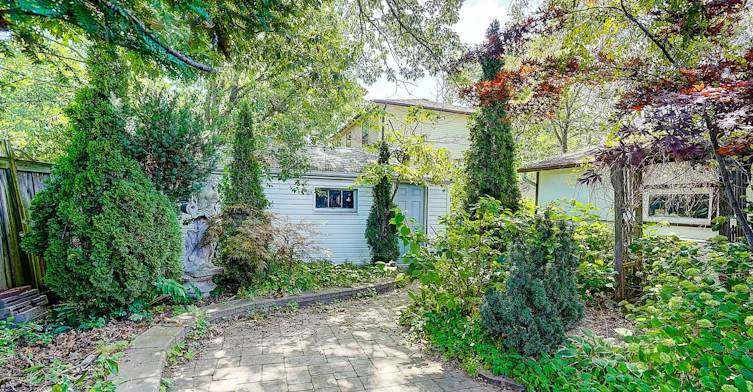 441 Rimilton Avenue, Toronto, ON, M8W 2G7 - 10