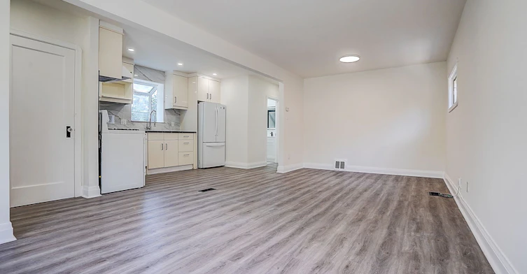 441 Rimilton Avenue, Toronto, ON, M8W 2G7 - 22