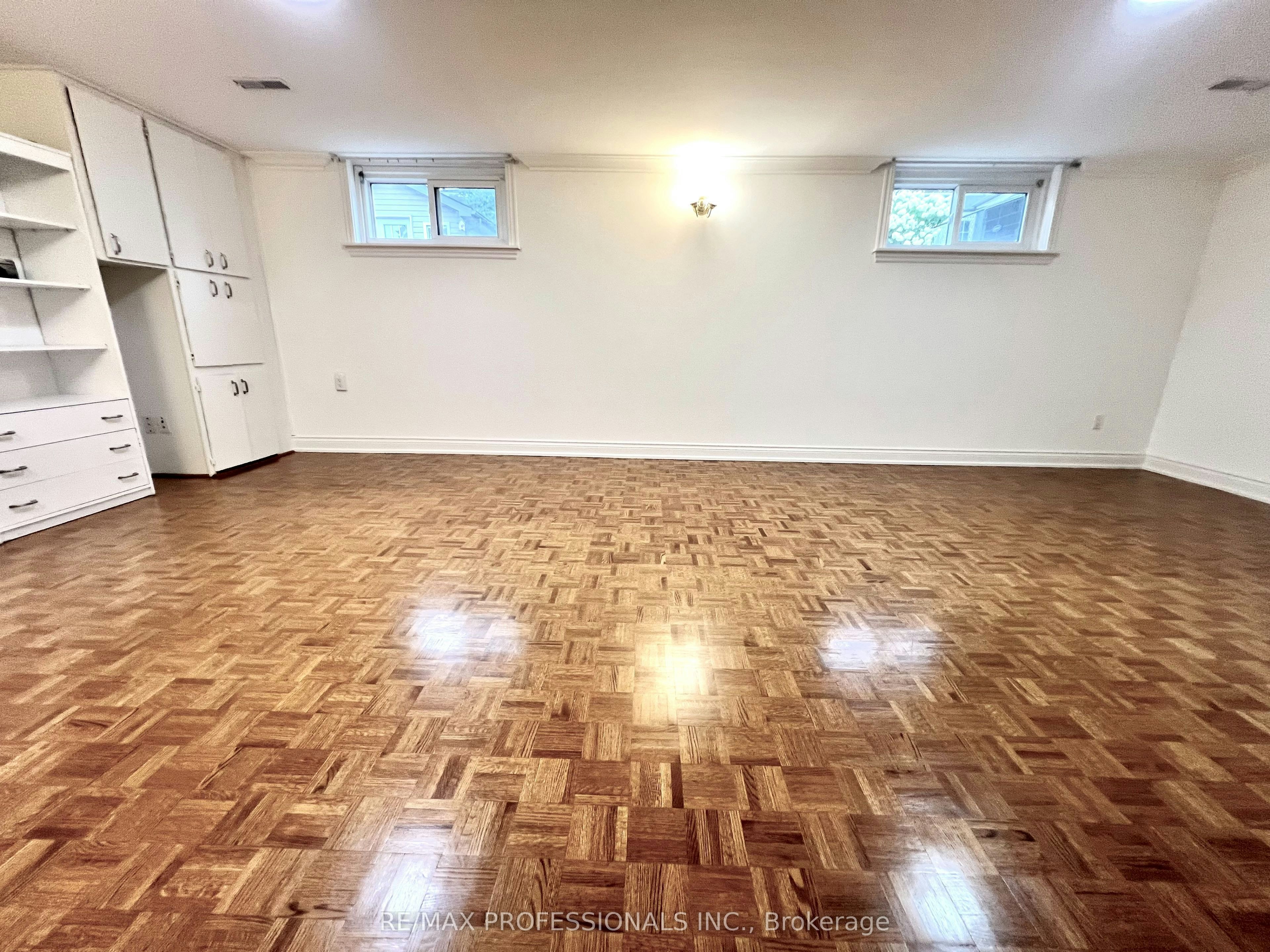 30 Lemonwood Drive, Toronto, ON, M9A 4L5 - 19
