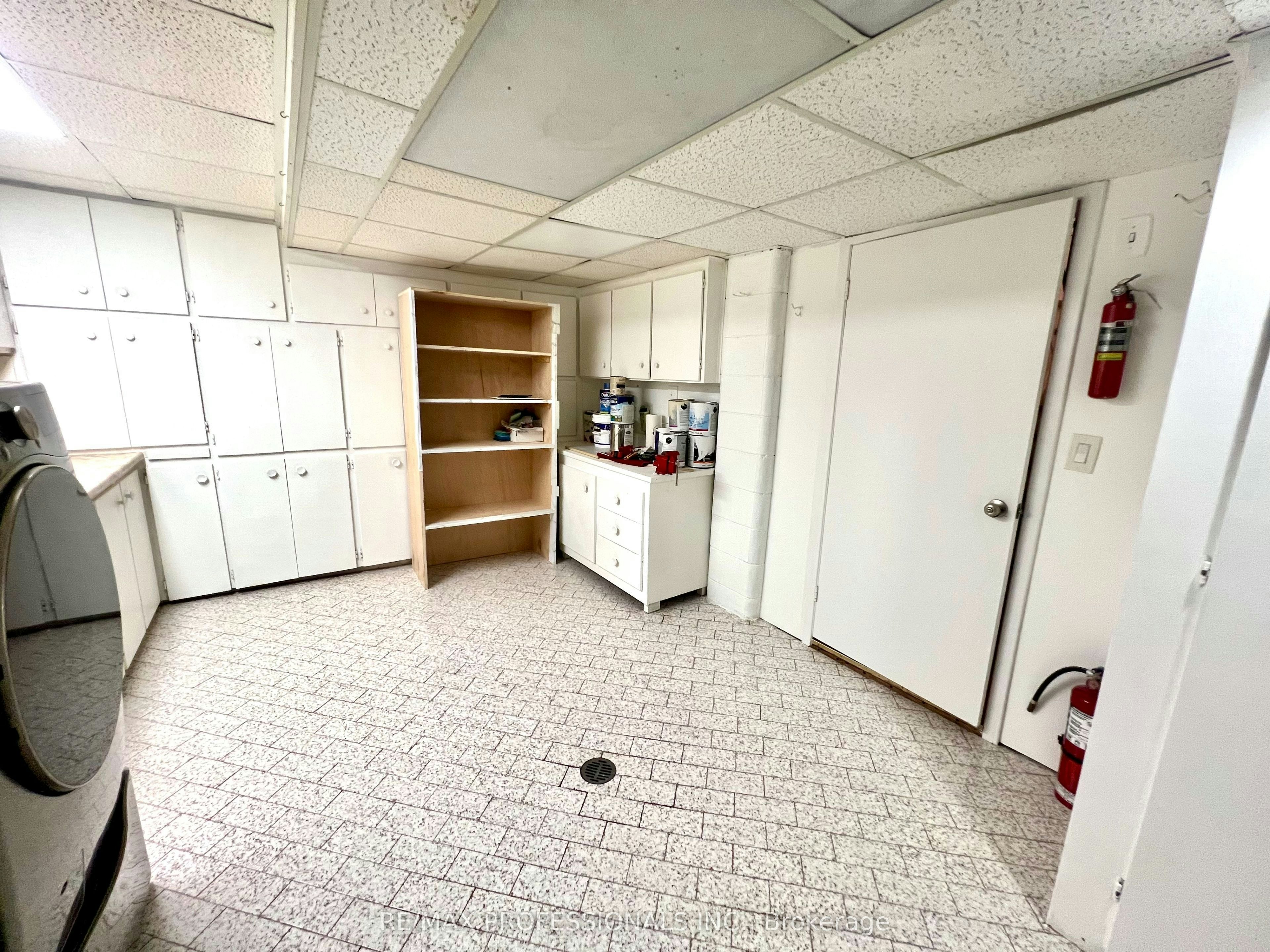 30 Lemonwood Drive, Toronto, ON, M9A 4L5 - 24
