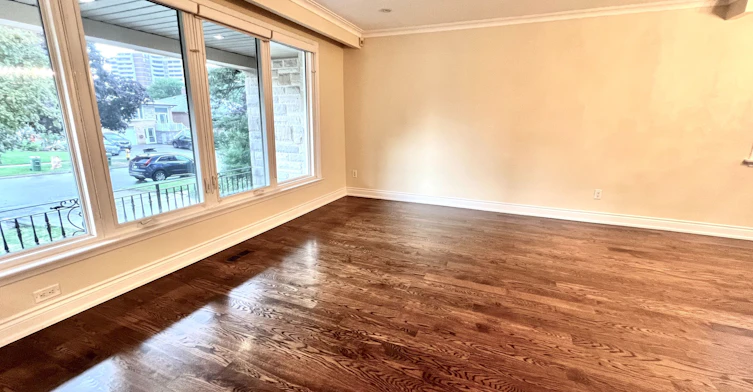 30 Lemonwood Drive, Toronto, ON, M9A 4L5 - 8