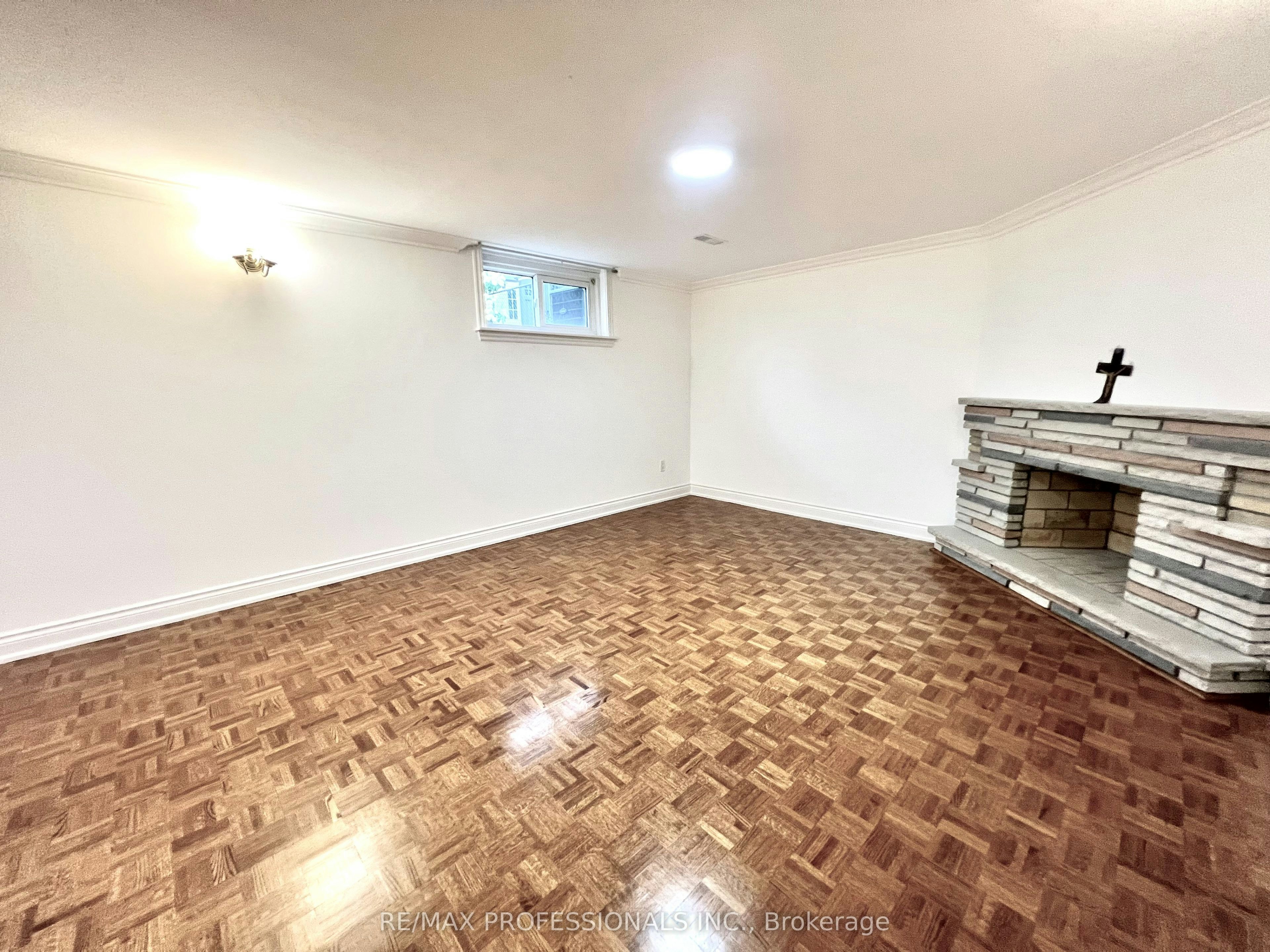 30 Lemonwood Drive, Toronto, ON, M9A 4L5 - 20
