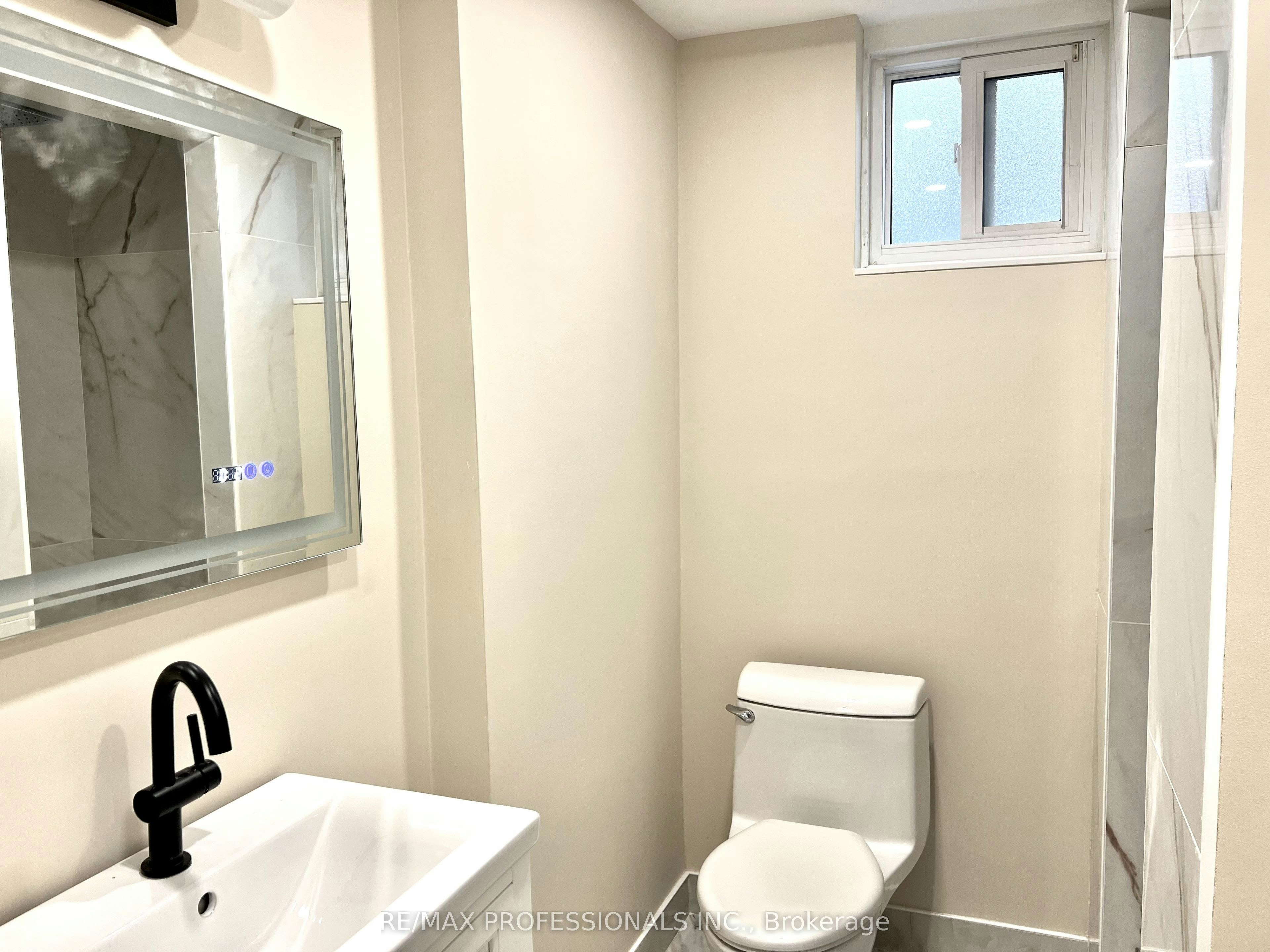 30 Lemonwood Drive, Toronto, ON, M9A 4L5 - 22