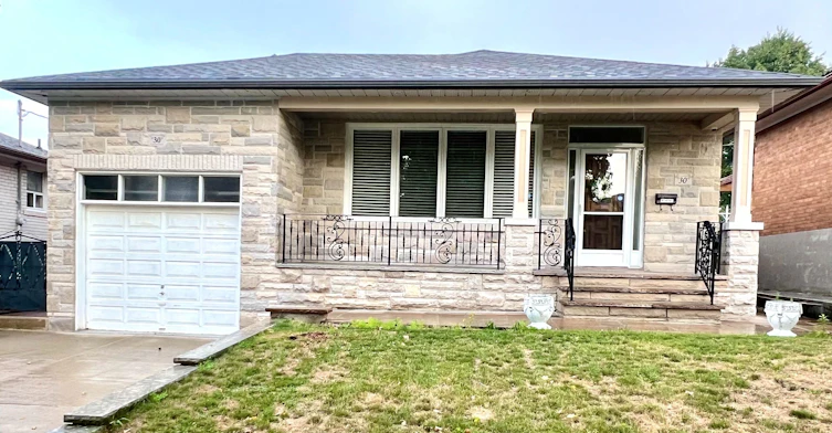 30 Lemonwood Drive, Toronto, ON, M9A 4L5