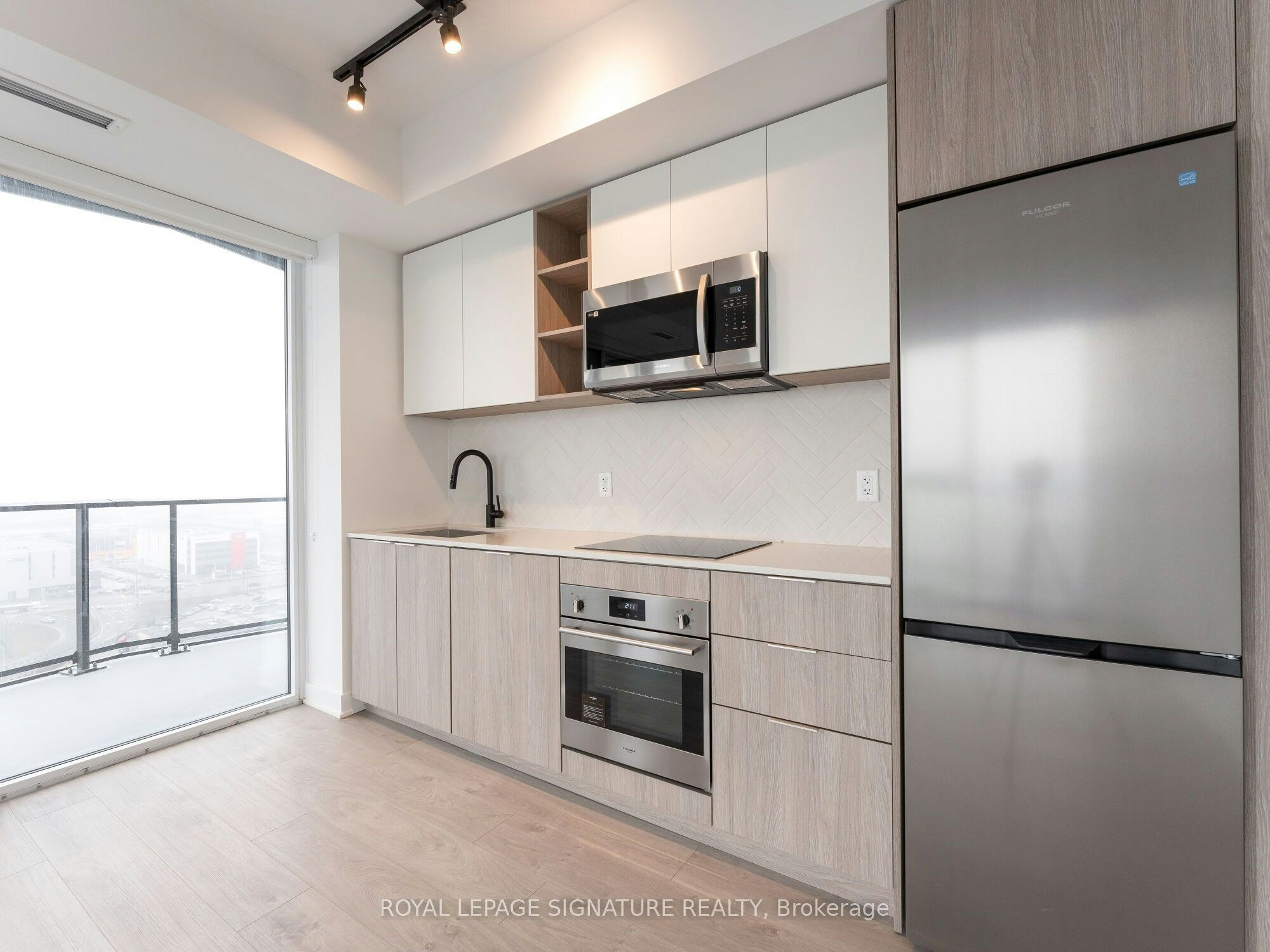 1909-36 Zorra Street, Toronto, ON, M8Z 0G5 - 16