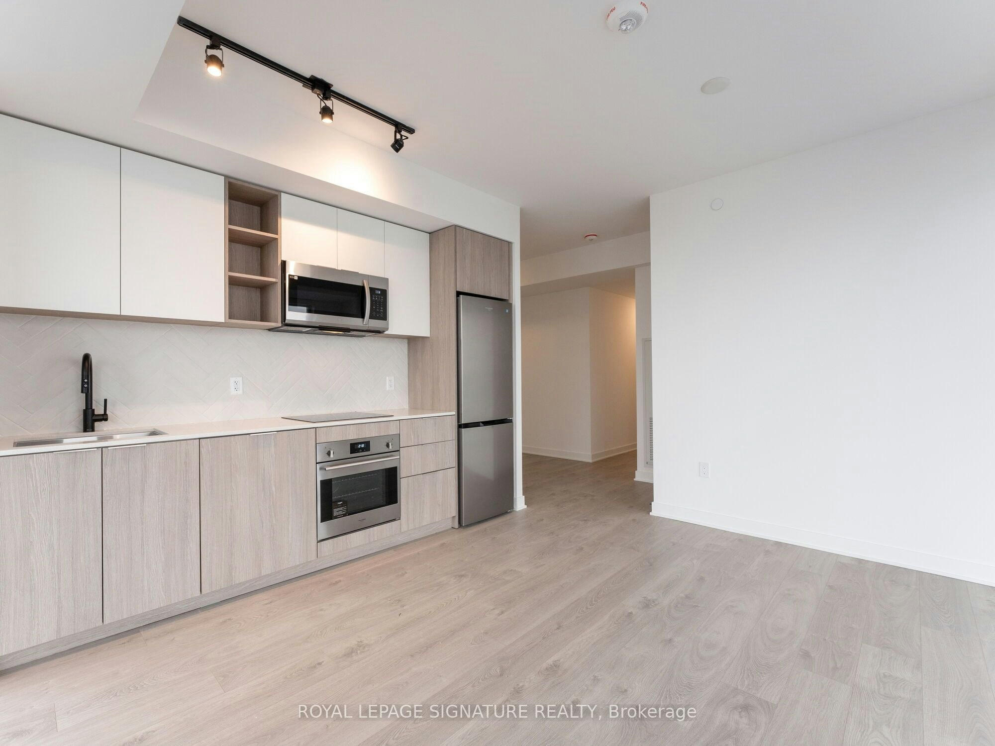 1909-36 Zorra Street, Toronto, ON, M8Z 0G5 - 14