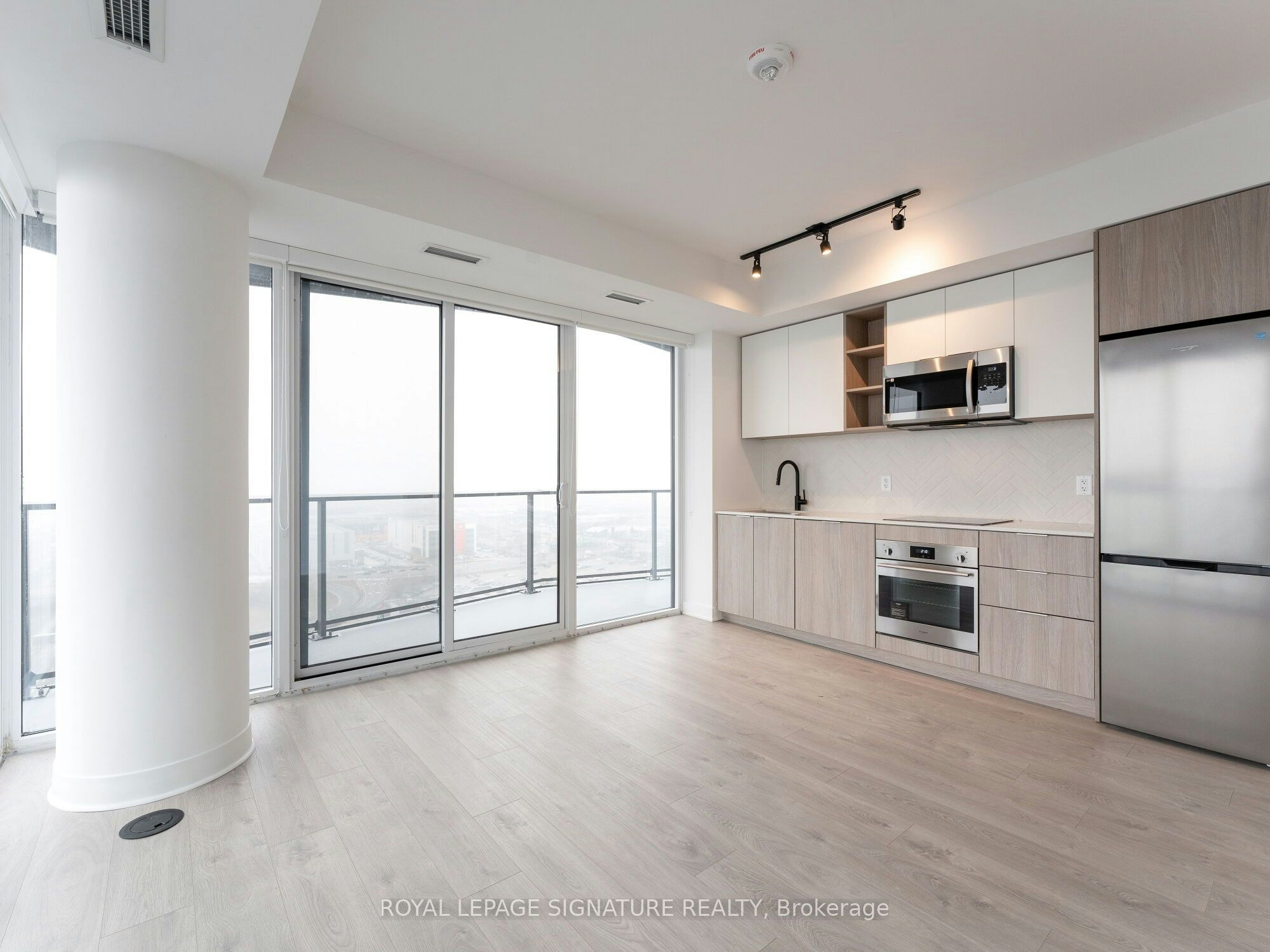 1909-36 Zorra Street, Toronto, ON, M8Z 0G5 - 13