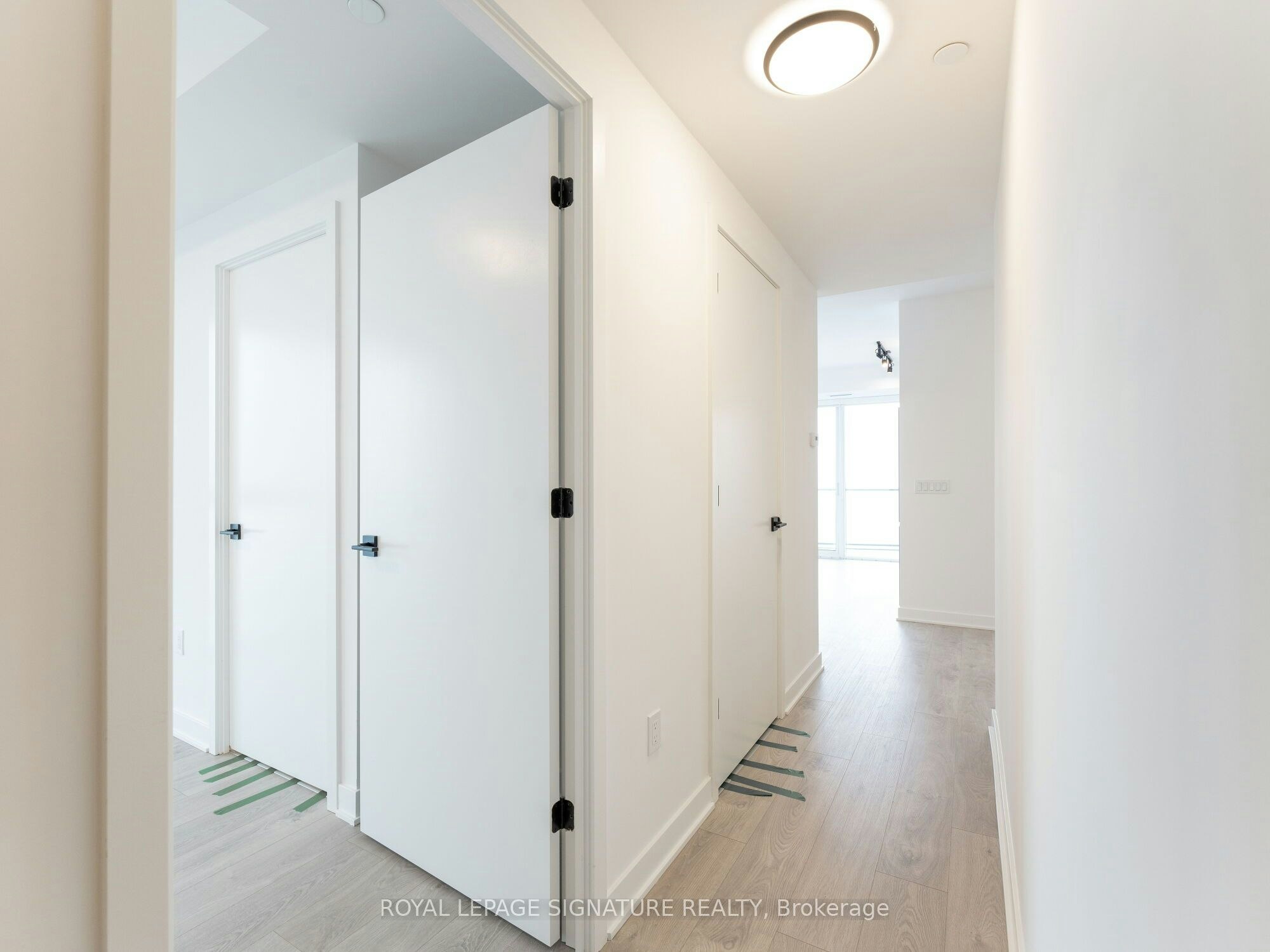 1909-36 Zorra Street, Toronto, ON, M8Z 0G5 - 9