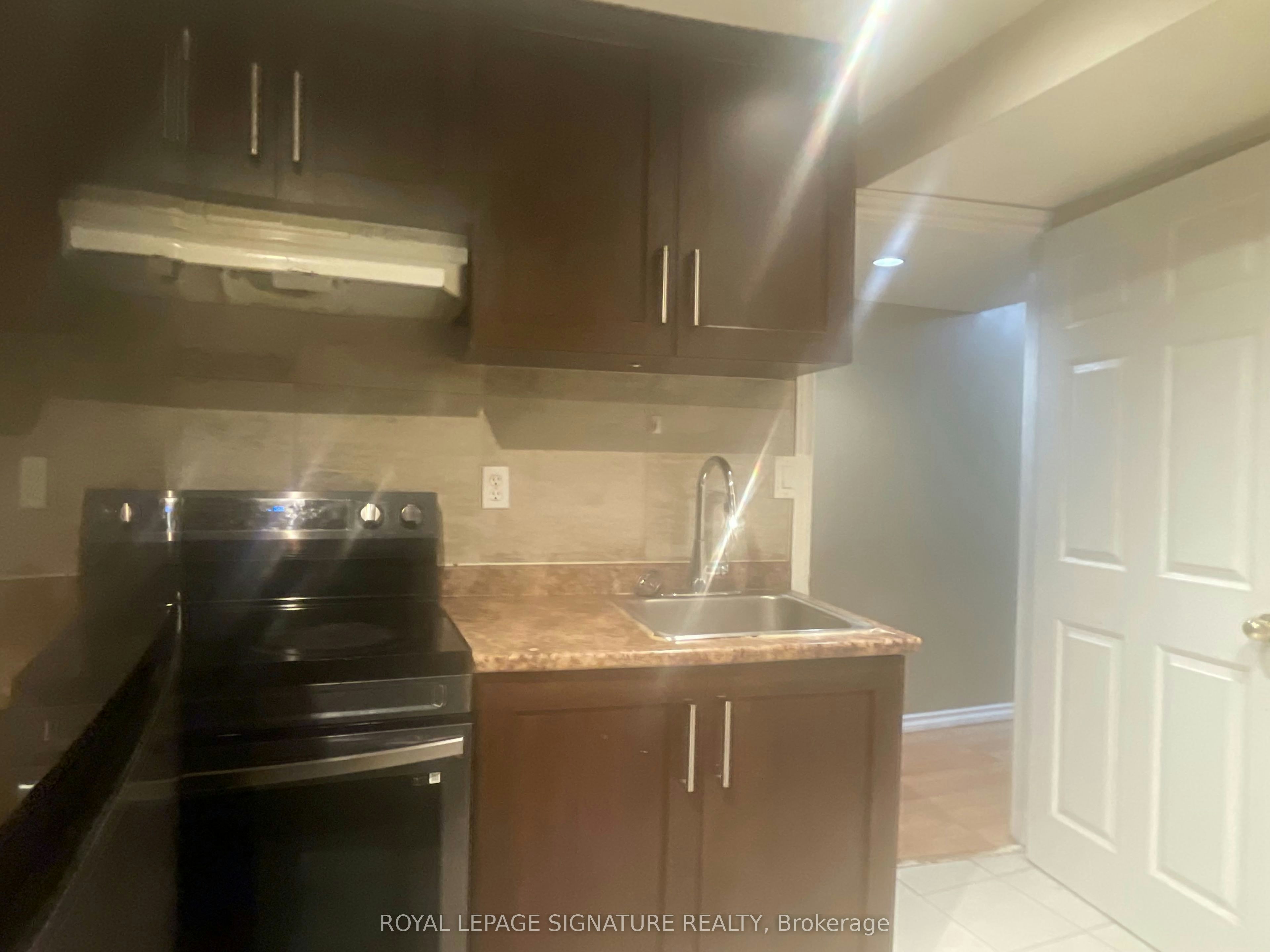 37 Whiteface Crescent, Brampton, ON, L6X 4X3 - 10