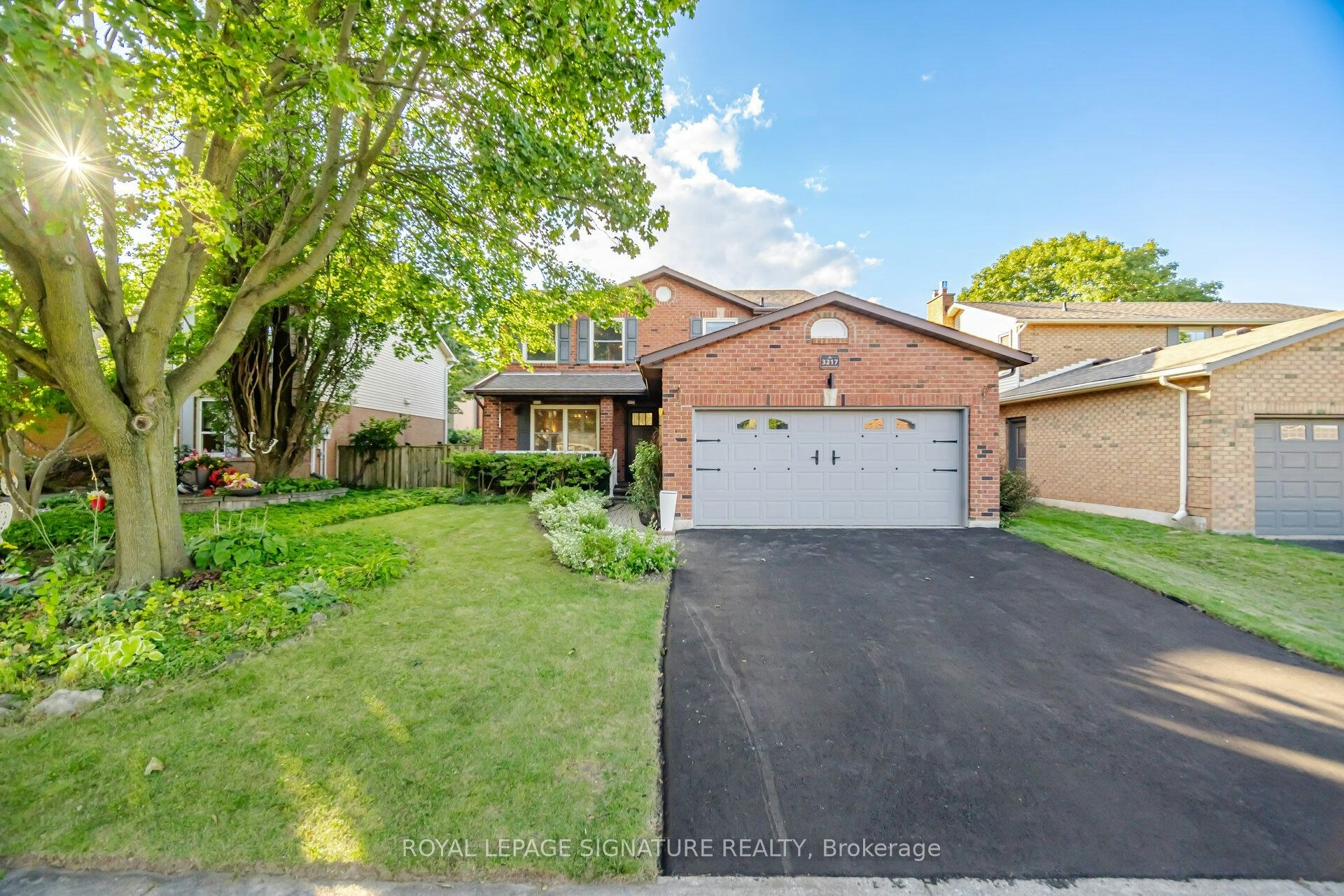 3217 Hazelwood Avenue, Burlington, ON, L7M 2V3