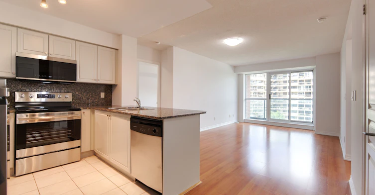 909-1403 Royal York Road, Toronto, ON, M9P 0A1 - 4
