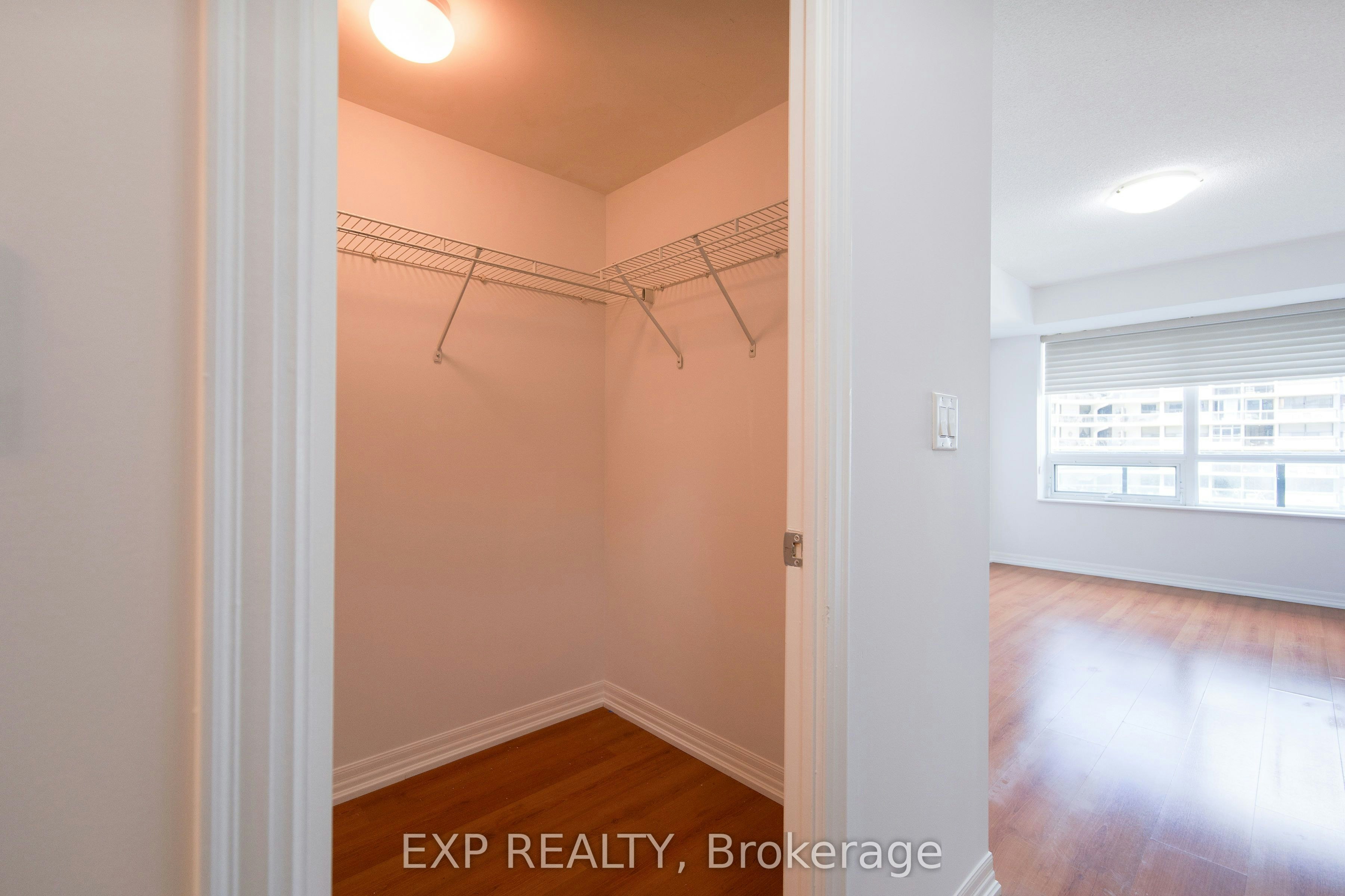 909-1403 Royal York Road, Toronto, ON, M9P 0A1 - 13