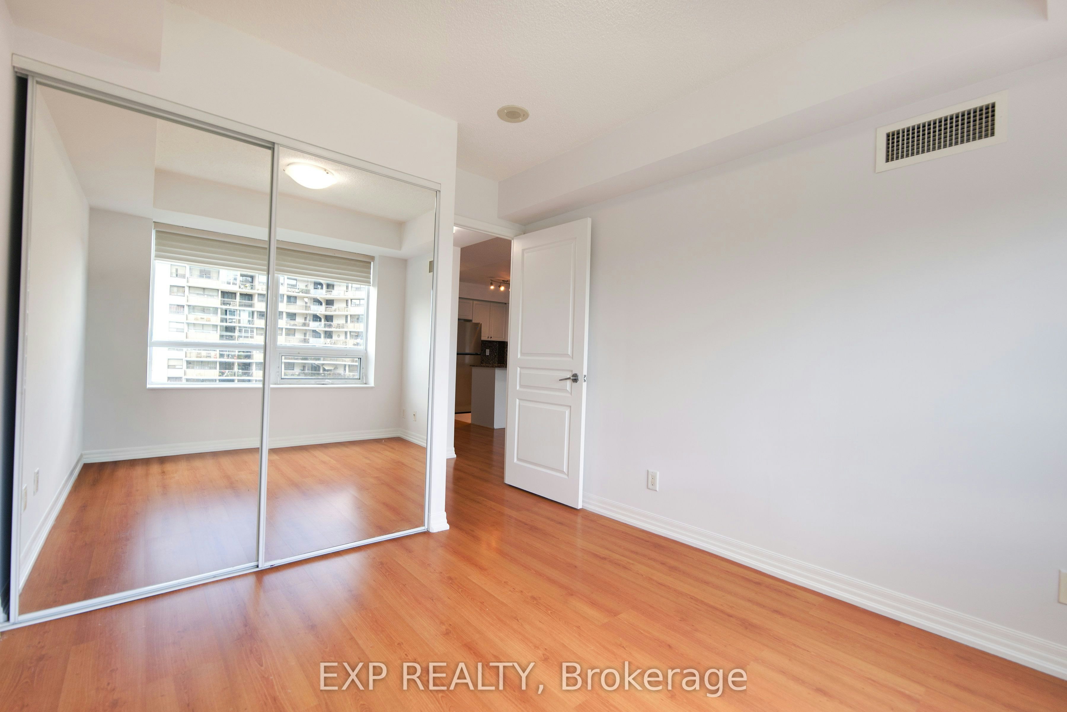 909-1403 Royal York Road, Toronto, ON, M9P 0A1 - 17