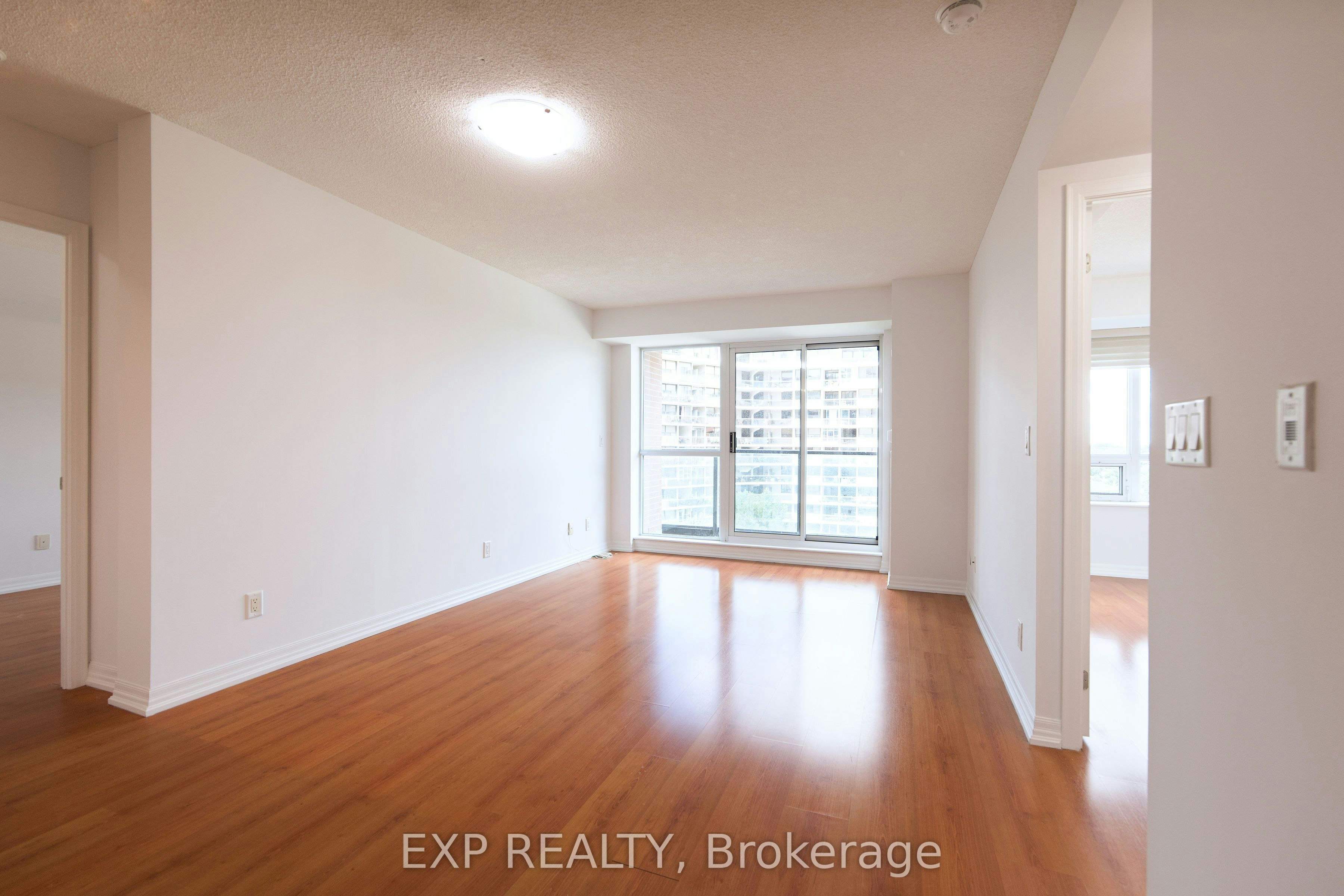 909-1403 Royal York Road, Toronto, ON, M9P 0A1 - 7