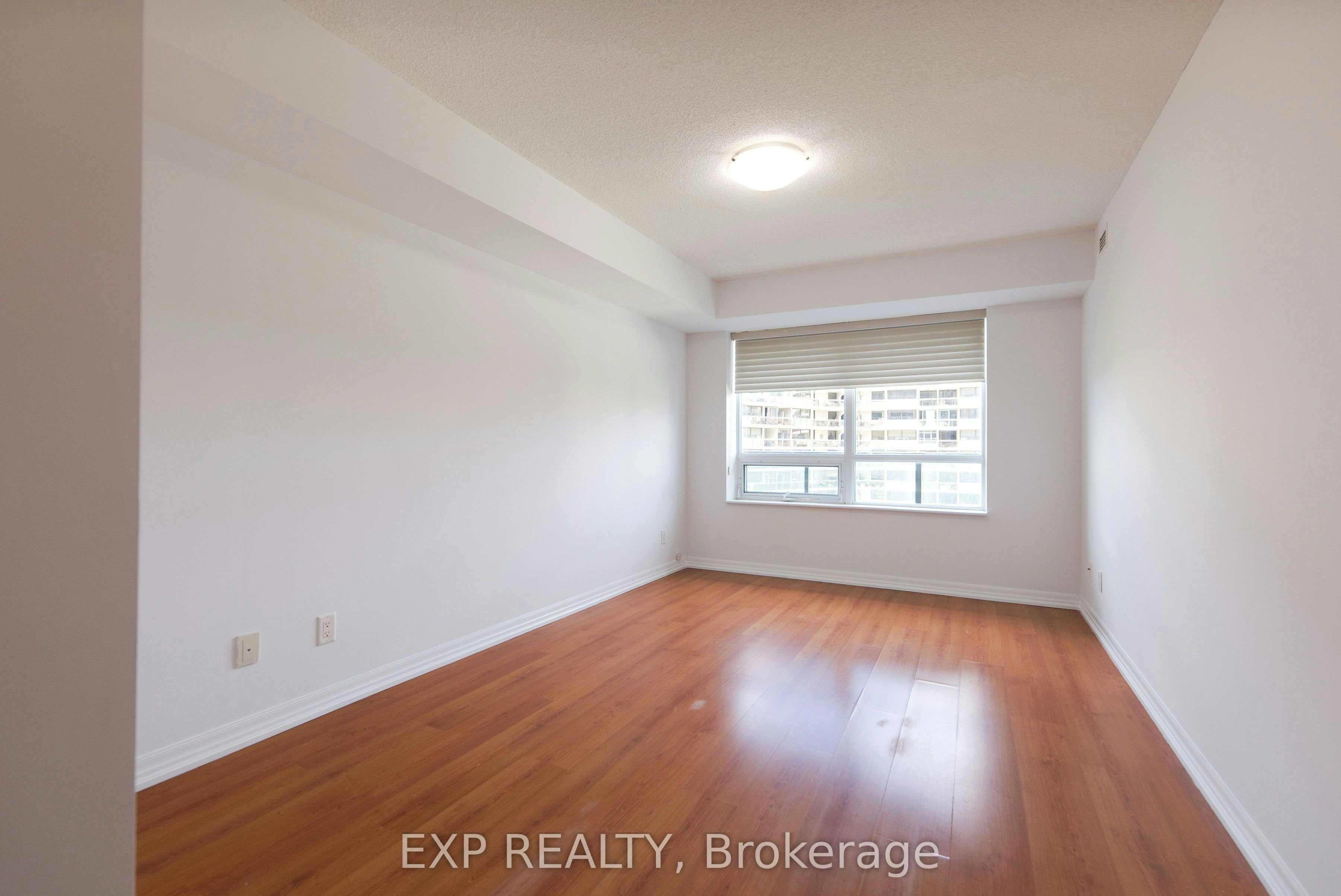 909-1403 Royal York Road, Toronto, ON, M9P 0A1 - 11