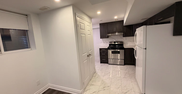 Unit 2, Basement-36 Allangrove Drive, Brampton, ON, L7A 2M3 - 5
