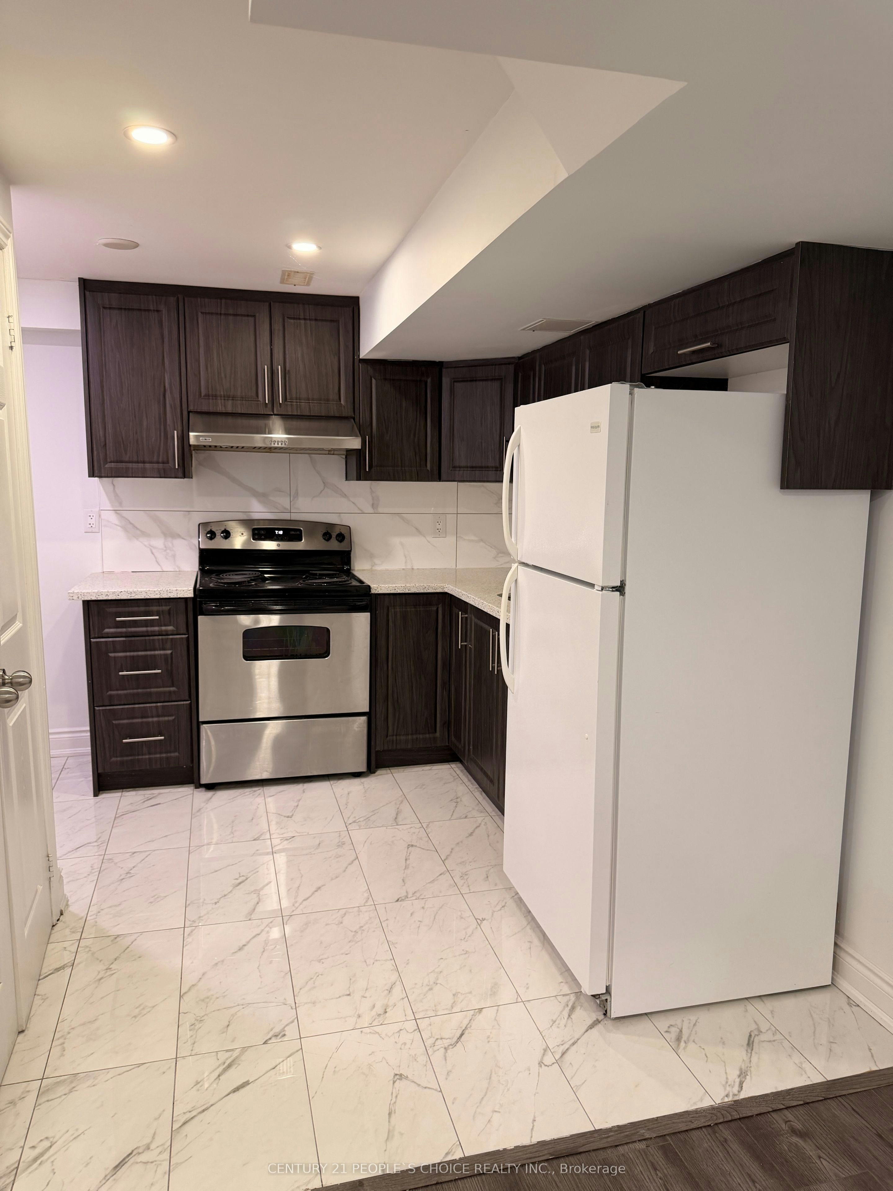 Unit 2, Basement-36 Allangrove Drive, Brampton, ON, L7A 2M3 - 6