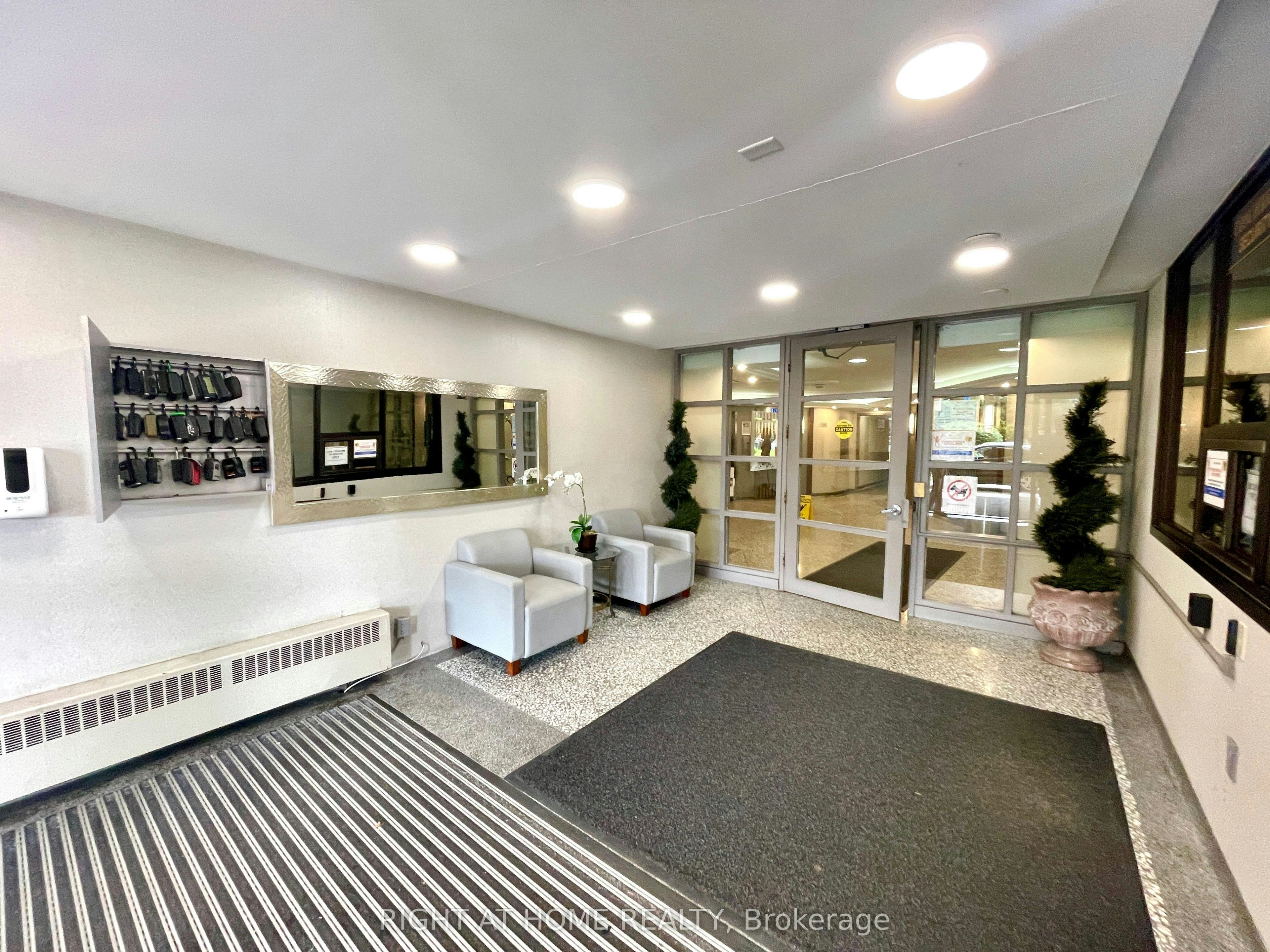 1418-551 The West Mall N/A, Toronto, ON, M9C 1G7 - 21