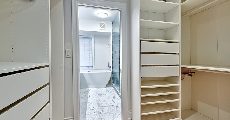 B-48 Lansdowne Avenue, Toronto, ON, M6K 2V8 - 18