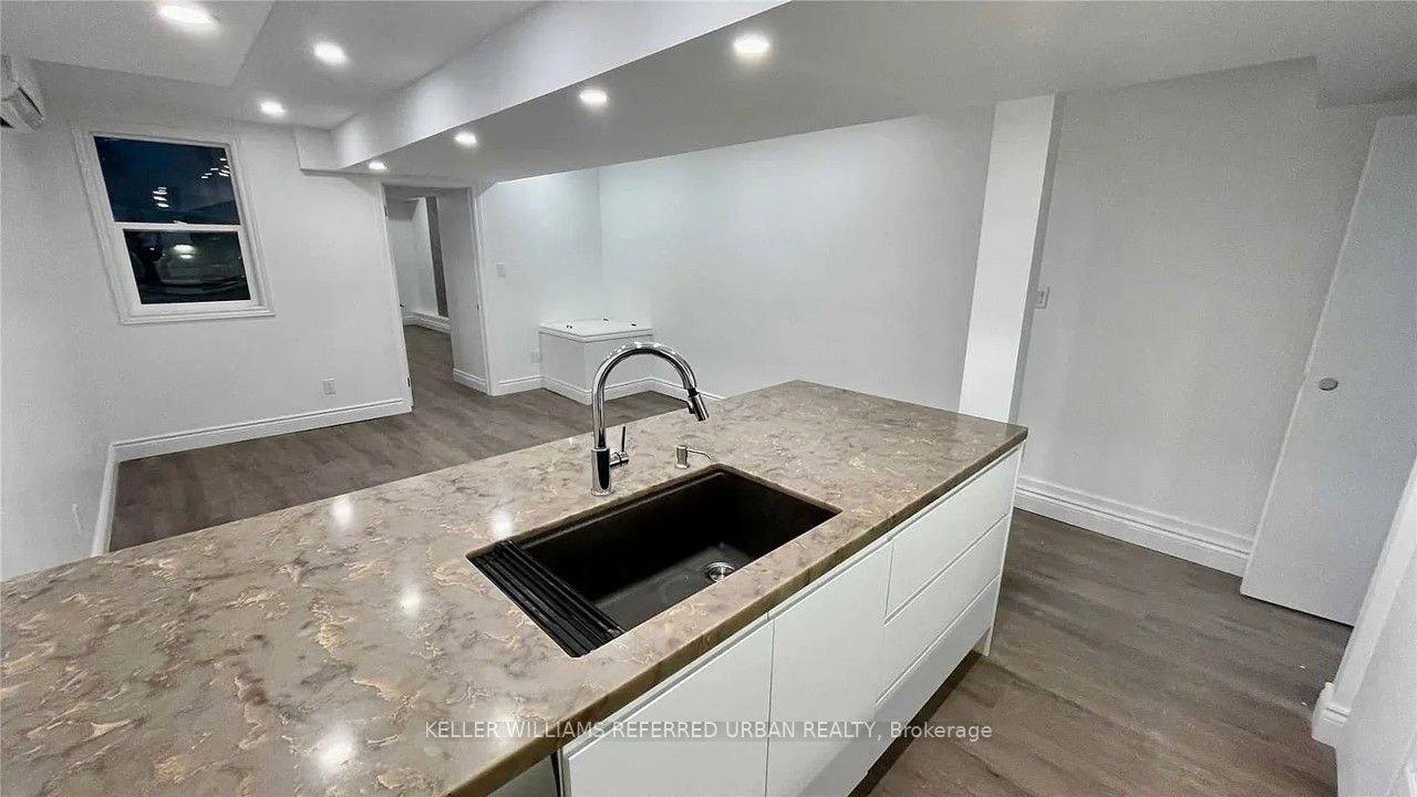 B-48 Lansdowne Avenue, Toronto, ON, M6K 2V8 - 26