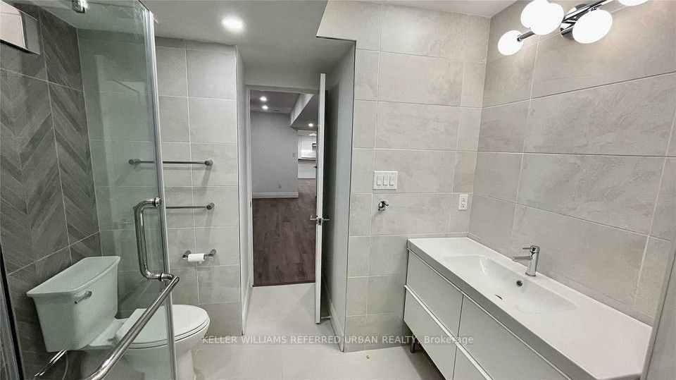 B-48 Lansdowne Avenue, Toronto, ON, M6K 2V8 - 32