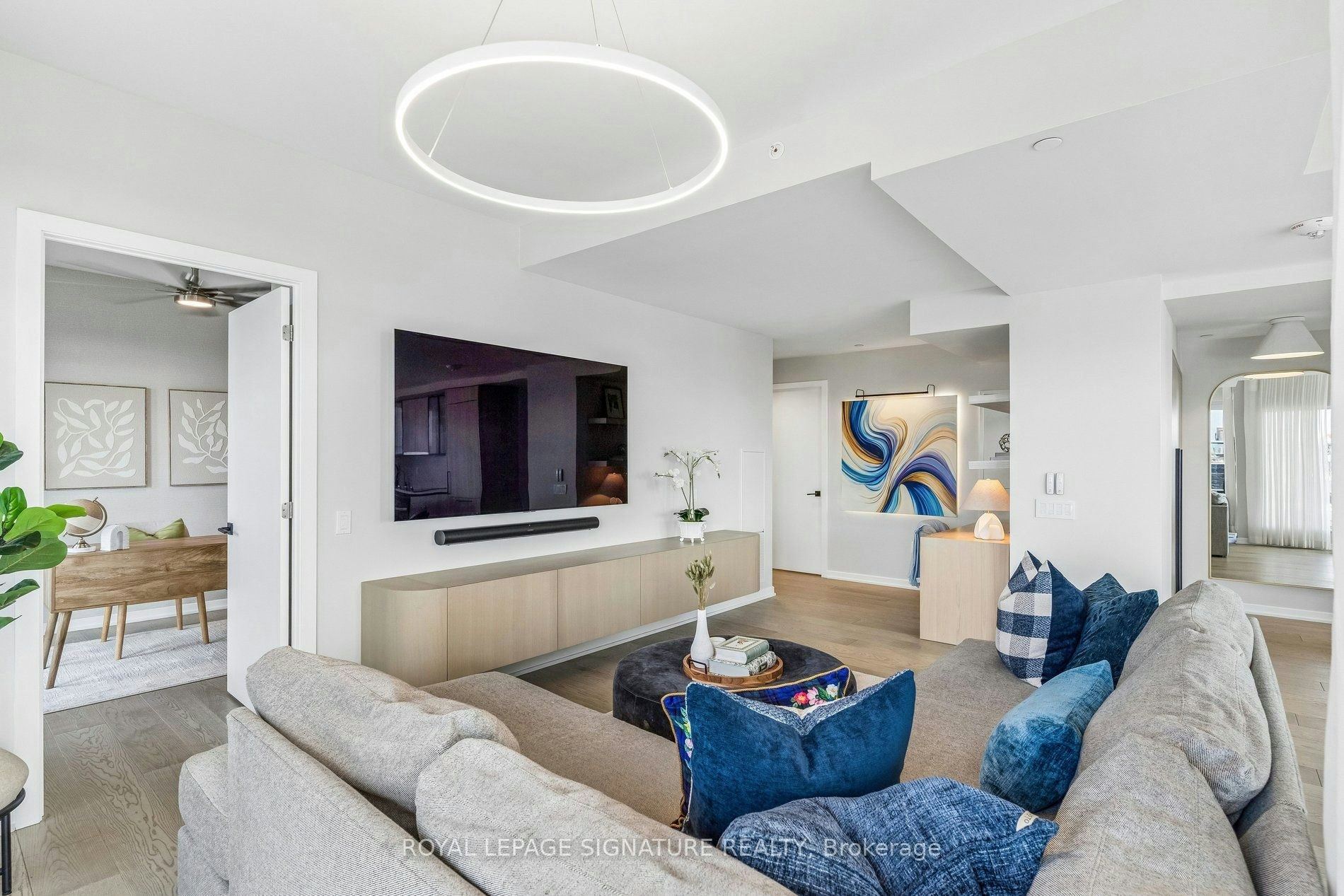702-10 Graphophone Grove, Toronto, ON, M6H 0E5 - 5