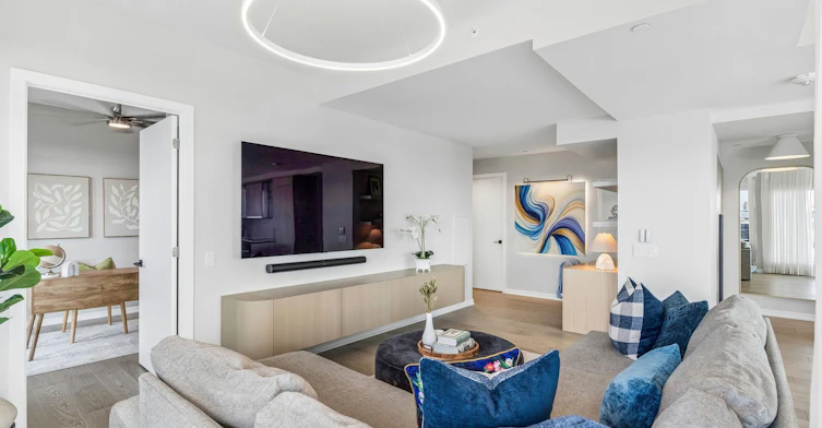 702-10 Graphophone Grove, Toronto, ON, M6H 0E5 - 5