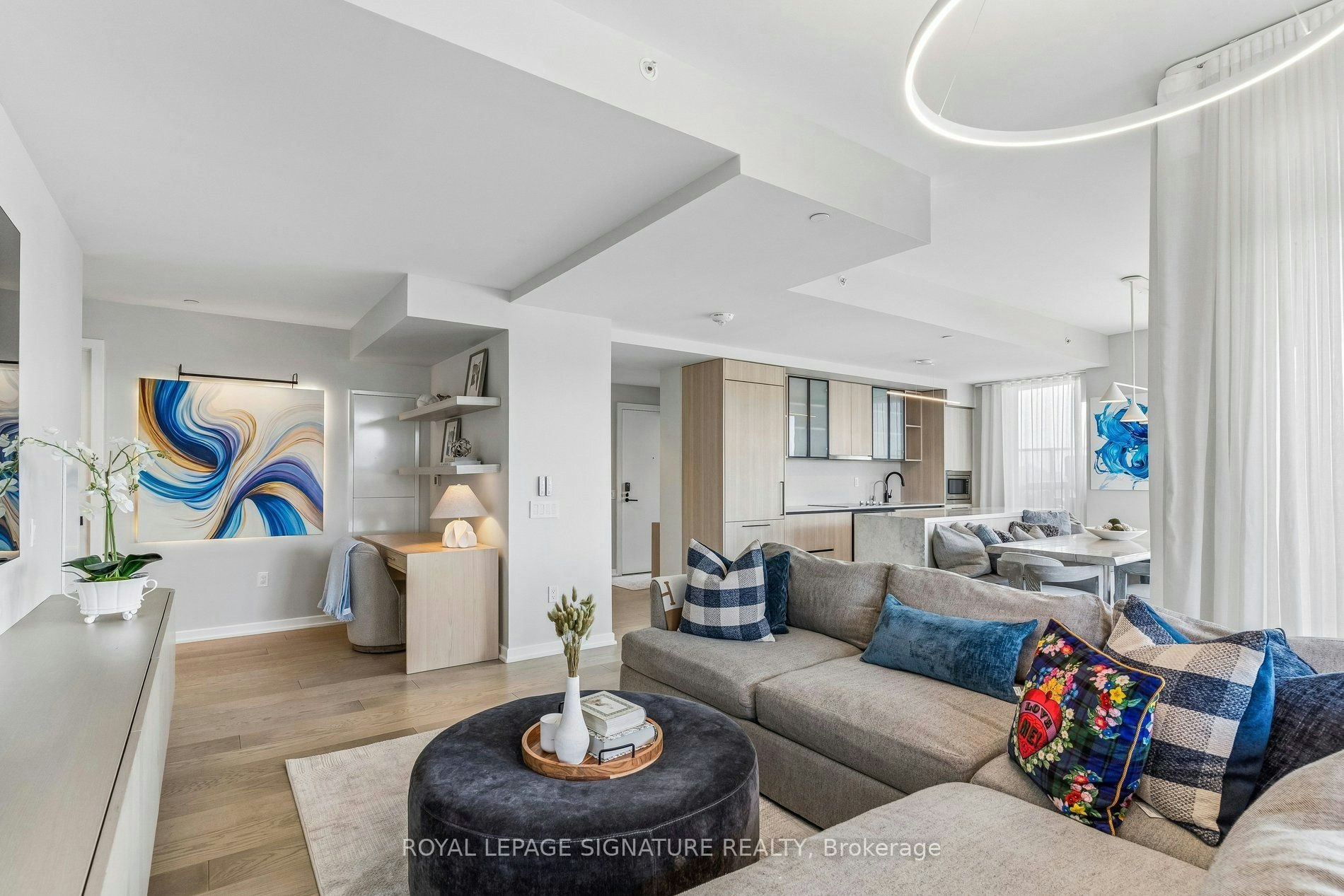 702-10 Graphophone Grove, Toronto, ON, M6H 0E5 - 4
