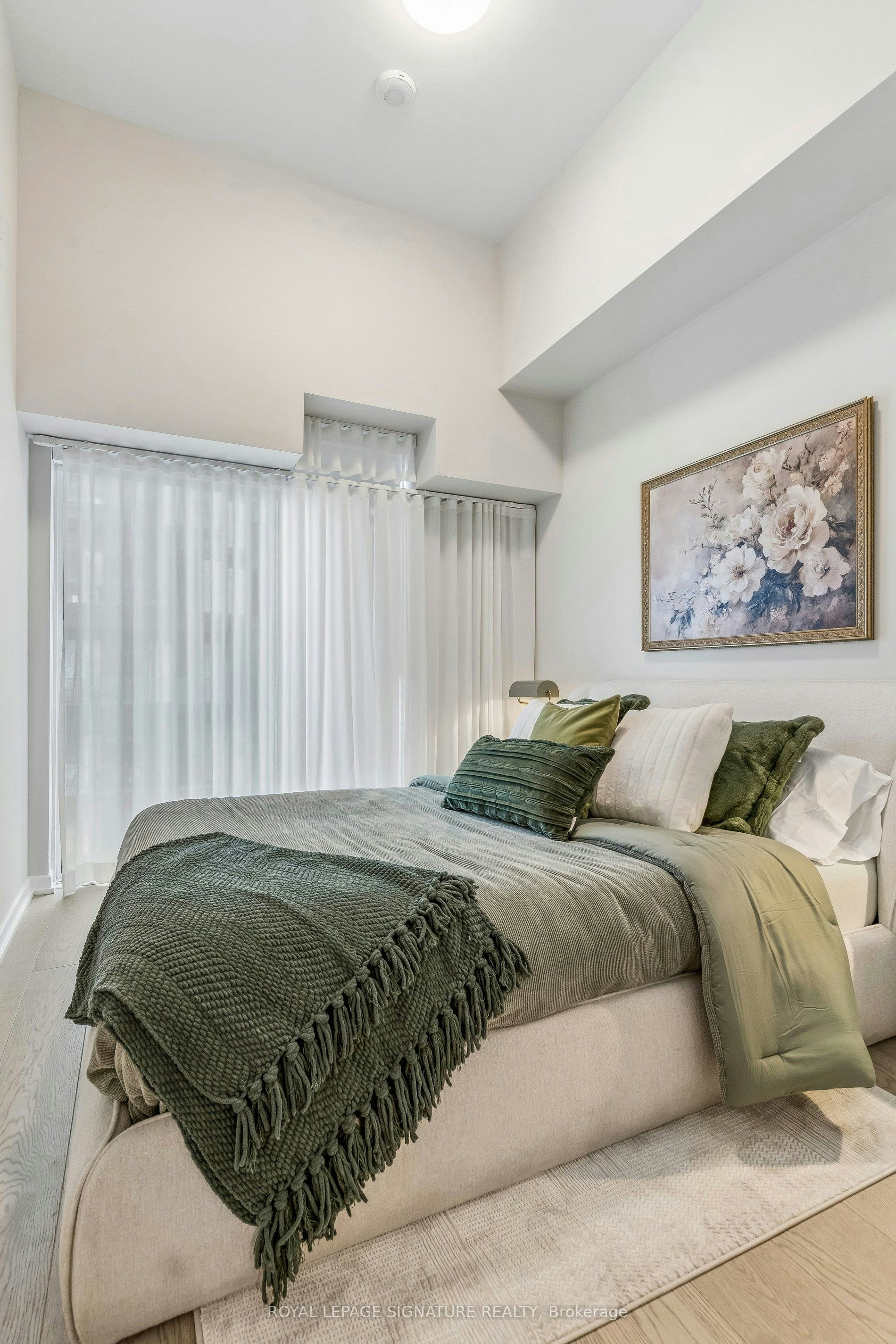 702-10 Graphophone Grove, Toronto, ON, M6H 0E5 - 20