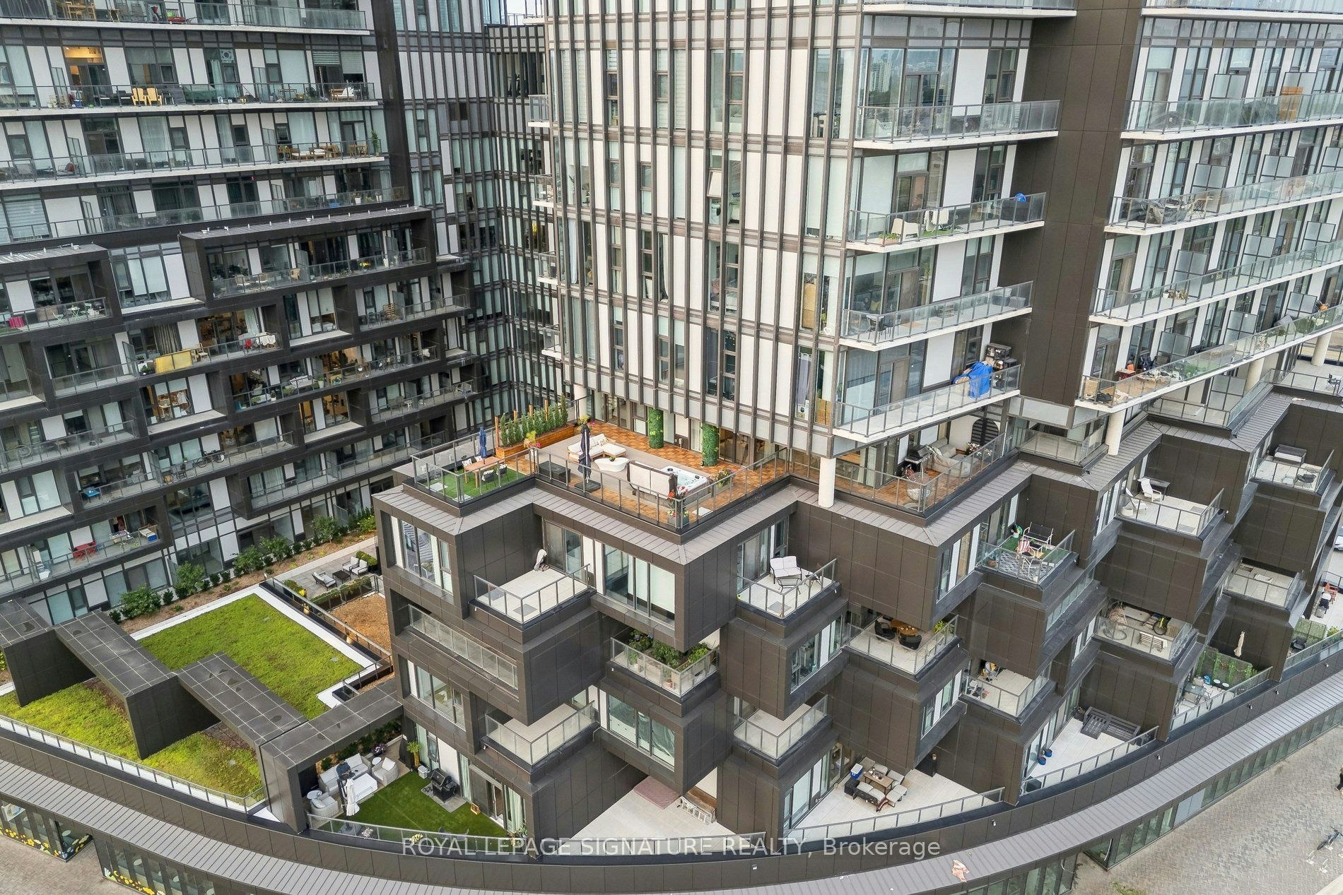 702-10 Graphophone Grove, Toronto, ON, M6H 0E5 - 41