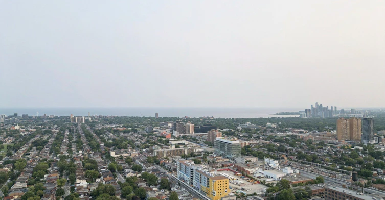 702-10 Graphophone Grove, Toronto, ON, M6H 0E5 - 39