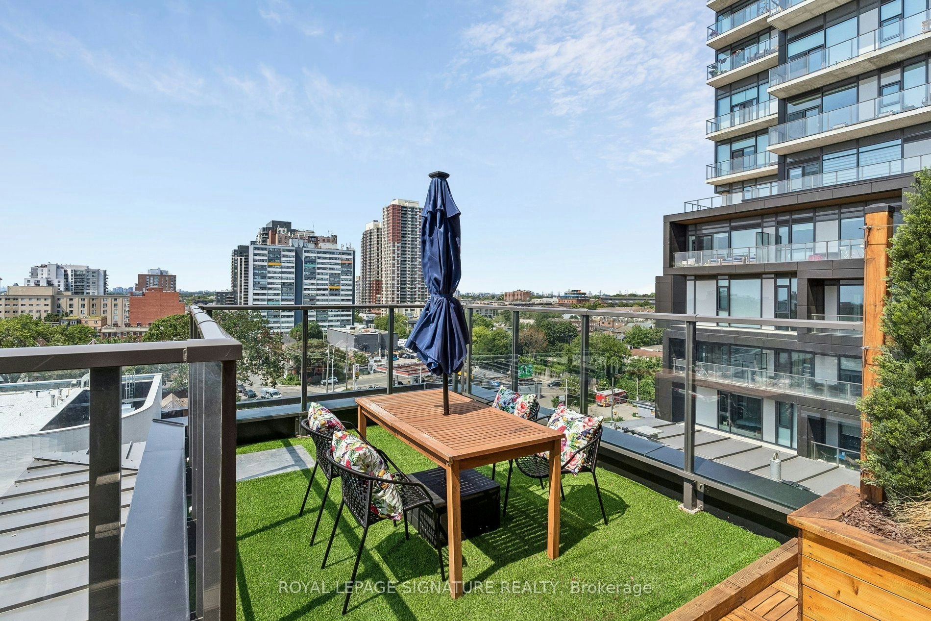 702-10 Graphophone Grove, Toronto, ON, M6H 0E5 - 27