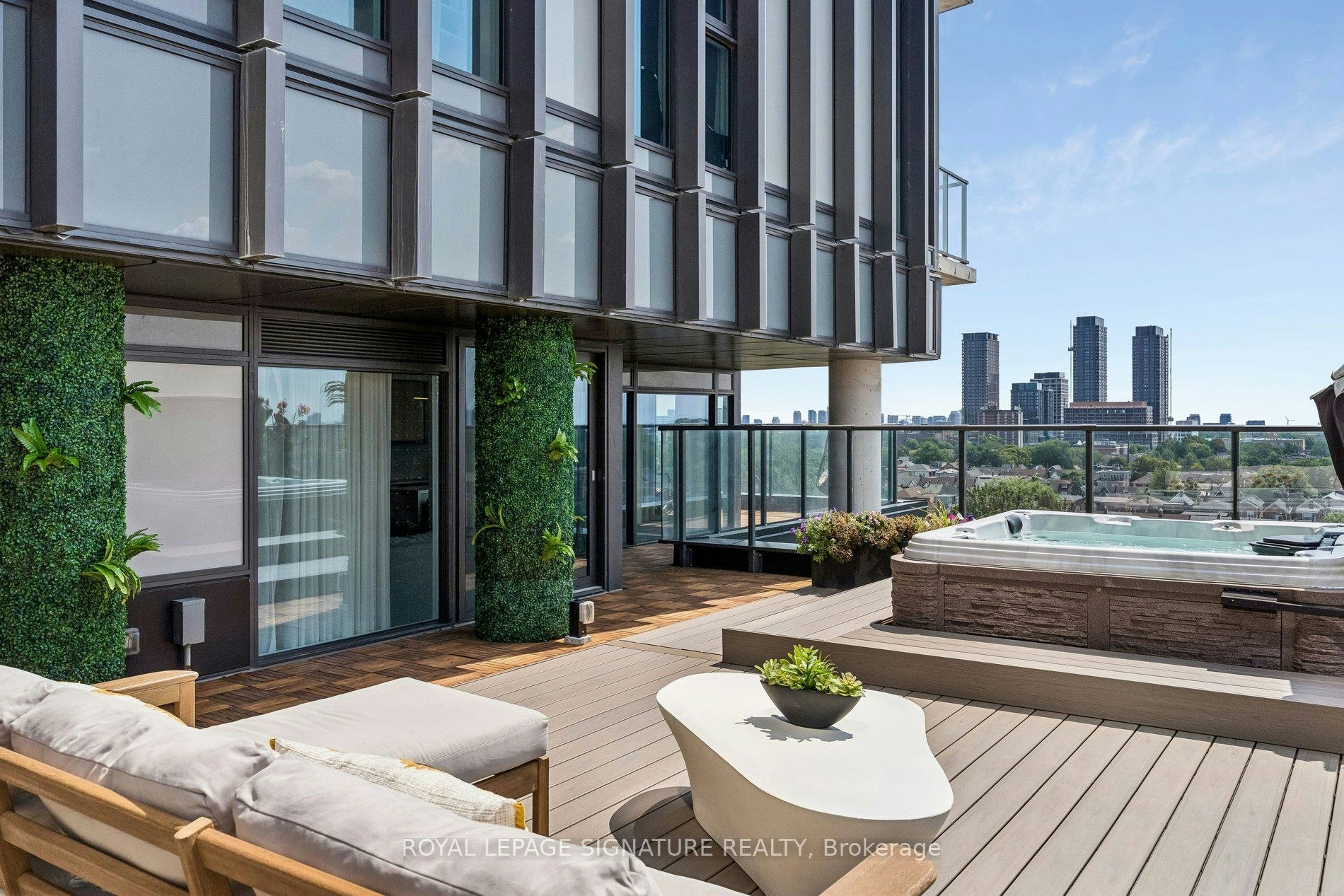 702-10 Graphophone Grove, Toronto, ON, M6H 0E5 - 33