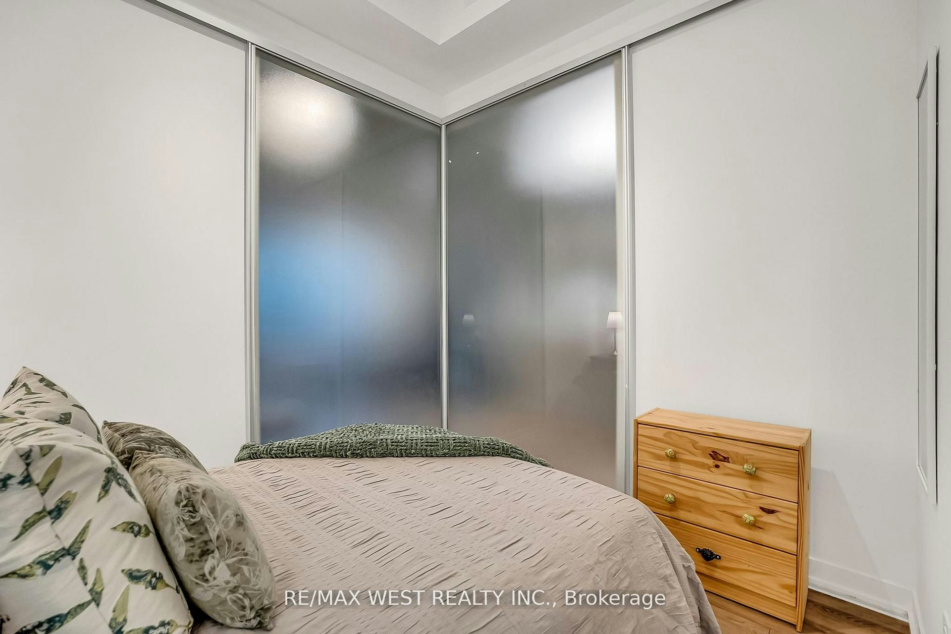 617-1808 St. Clair Avenue W, Toronto, ON, M6N 0C1 - 17