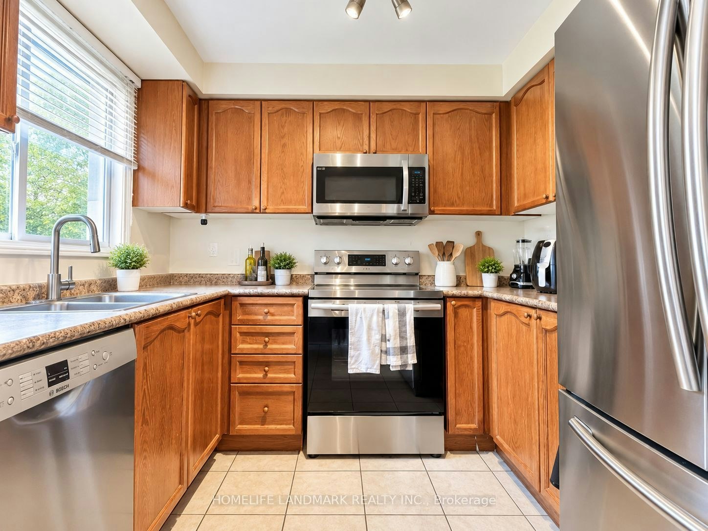 1487 Gulledge Trail, Oakville, ON, L6M 3Z7 - 7