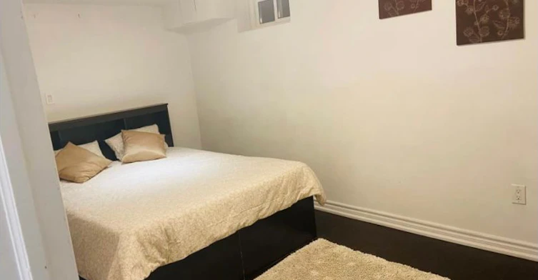 712 Winterton Way, Mississauga, ON, L5R 3H7 - 5
