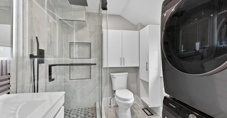 Upper-115 Seventeenth Street, Toronto, ON, M8V 3K5 - 24