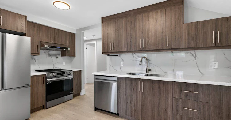 Upper-115 Seventeenth Street, Toronto, ON, M8V 3K5 - 10