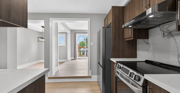 Upper-115 Seventeenth Street, Toronto, ON, M8V 3K5 - 12